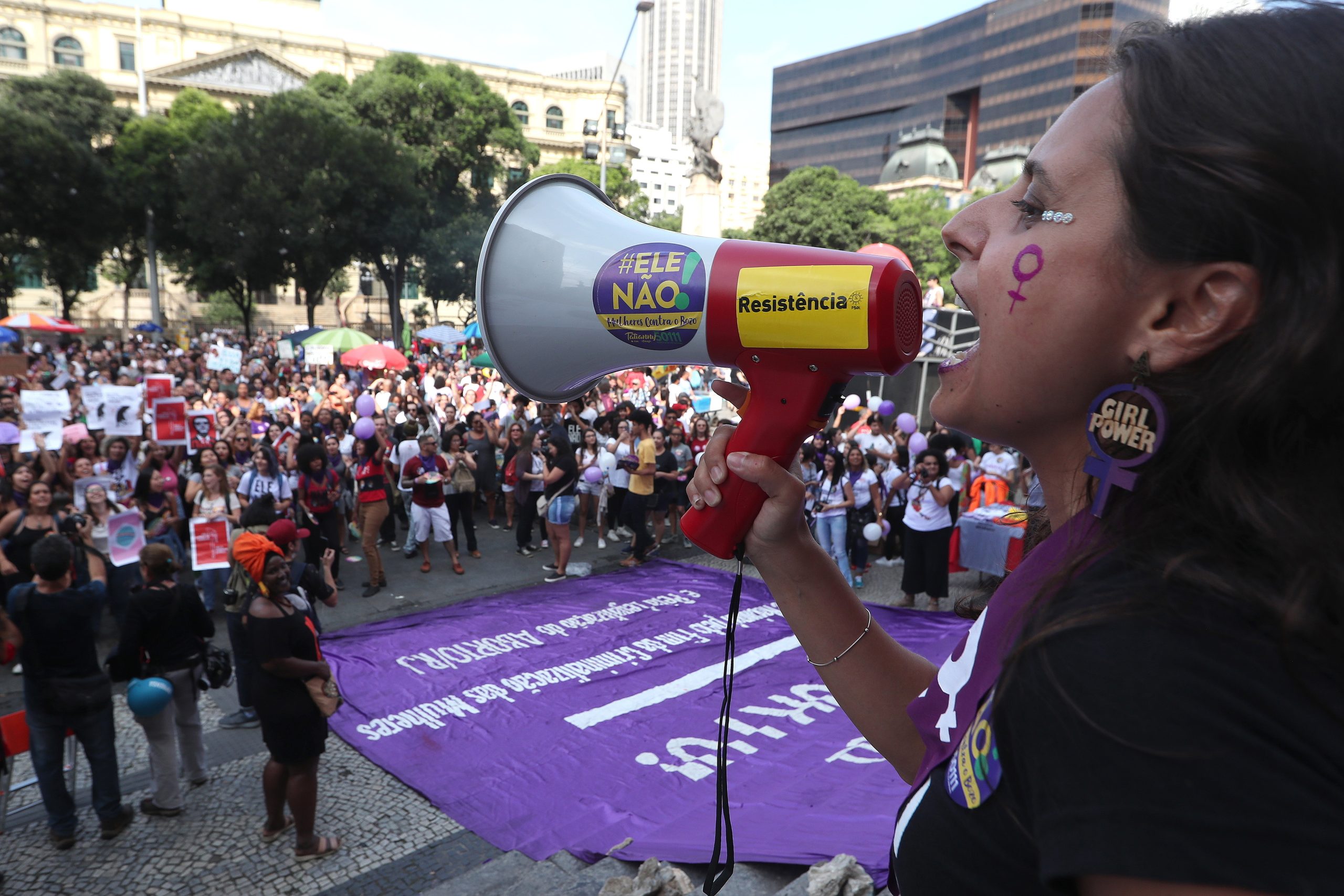 Eleições no Brasil. Candidatos presidenciais presentes em protestos contra Bolsonaro