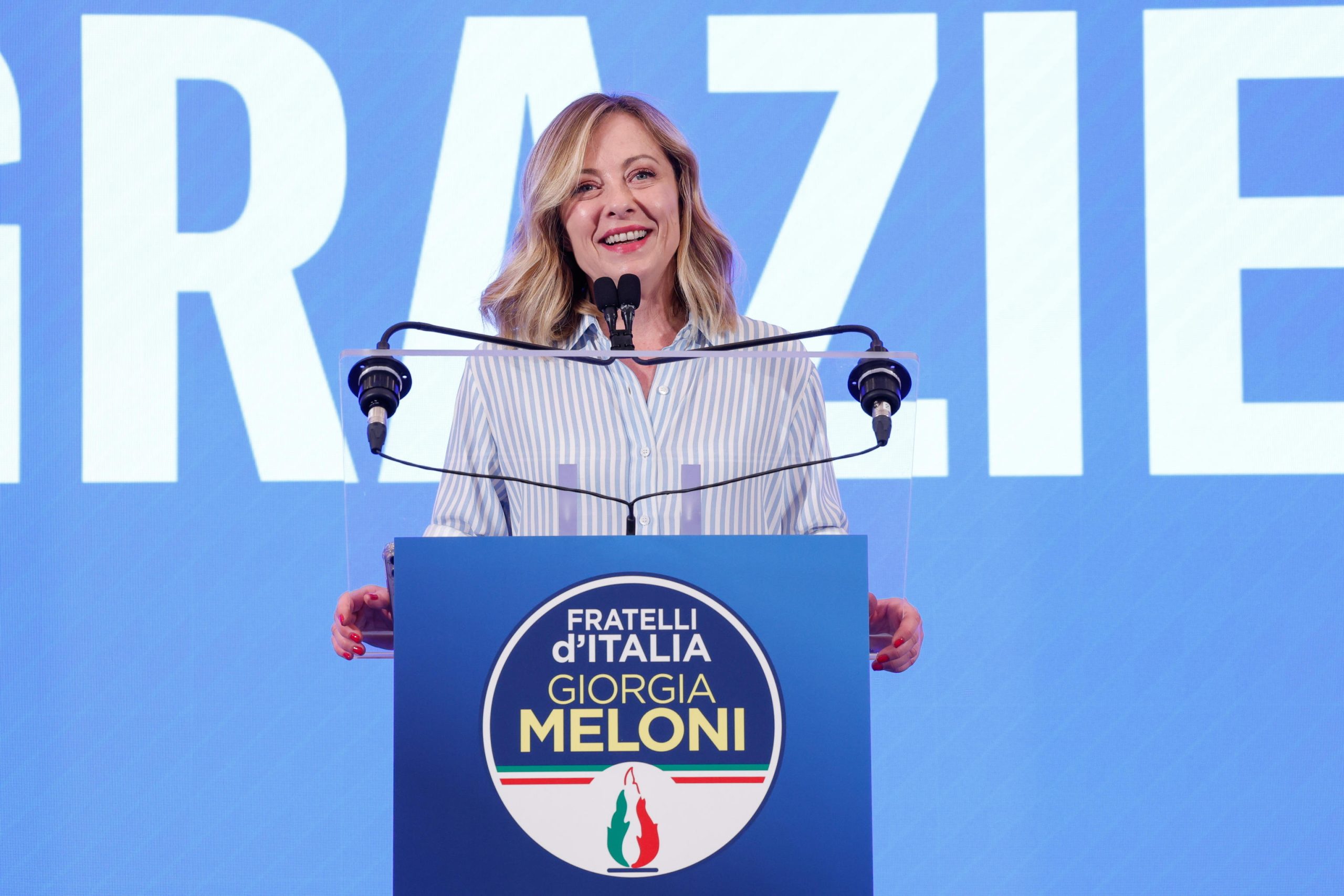 Meloni diz que a Europa “precisa de olhar mais para a direita”