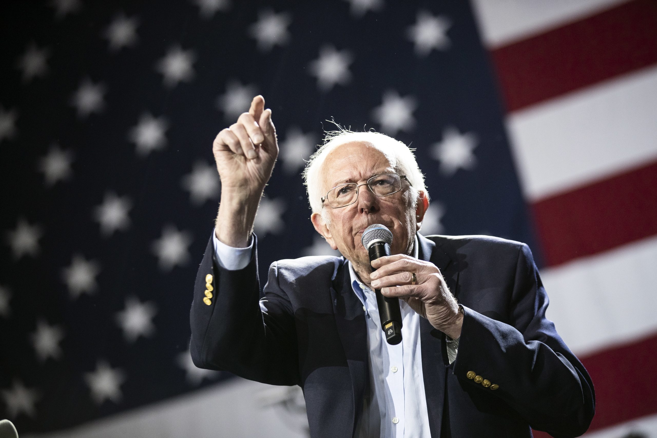 Sanders diz que autoritarismo criou raízes com presidência de Trump