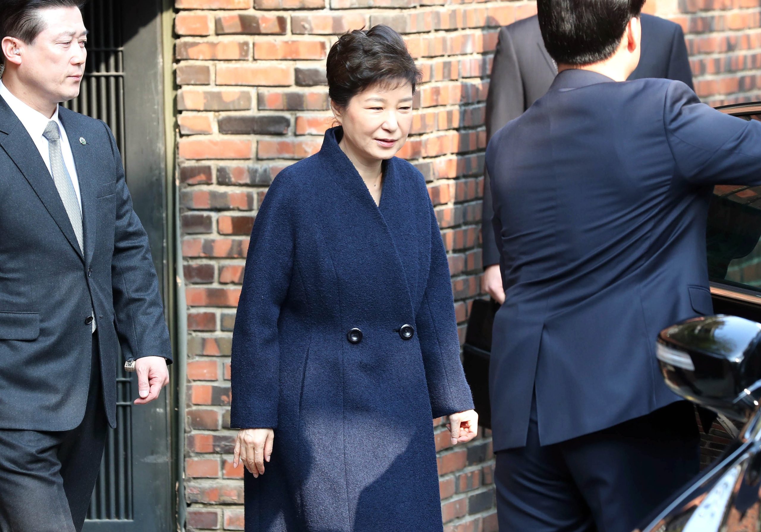 Antiga presidente da Coreia do Sul detida por corrupção e abuso de poder