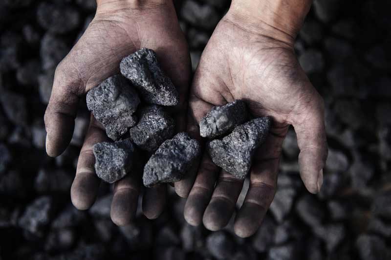 EUA ameaçam saúde pública ao reverter lei sobre mineração superficial de carvão