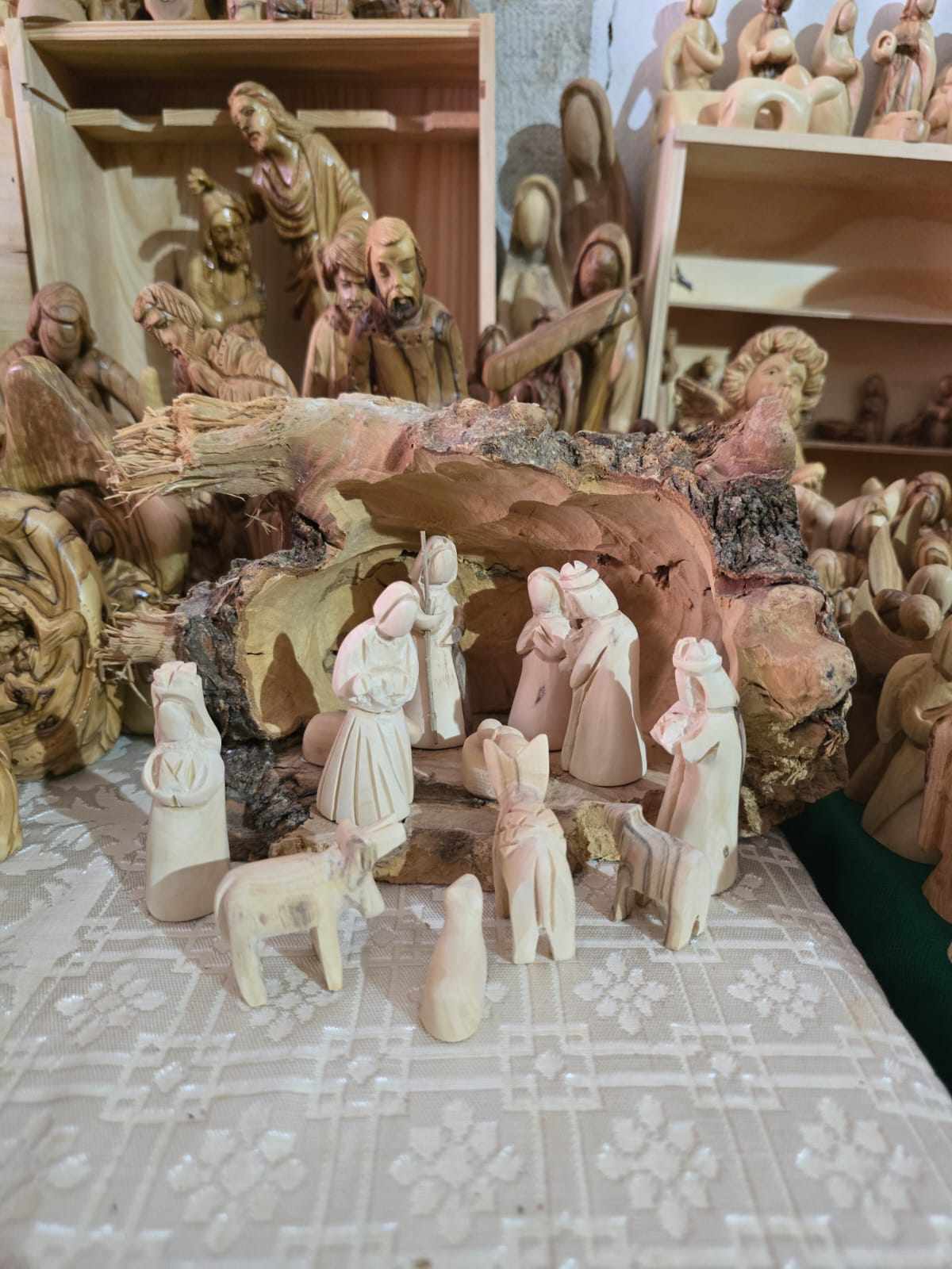 Basta ir ao Chiado para “visitar” a Terra Santa. Artesanato de Belém regressa a Lisboa