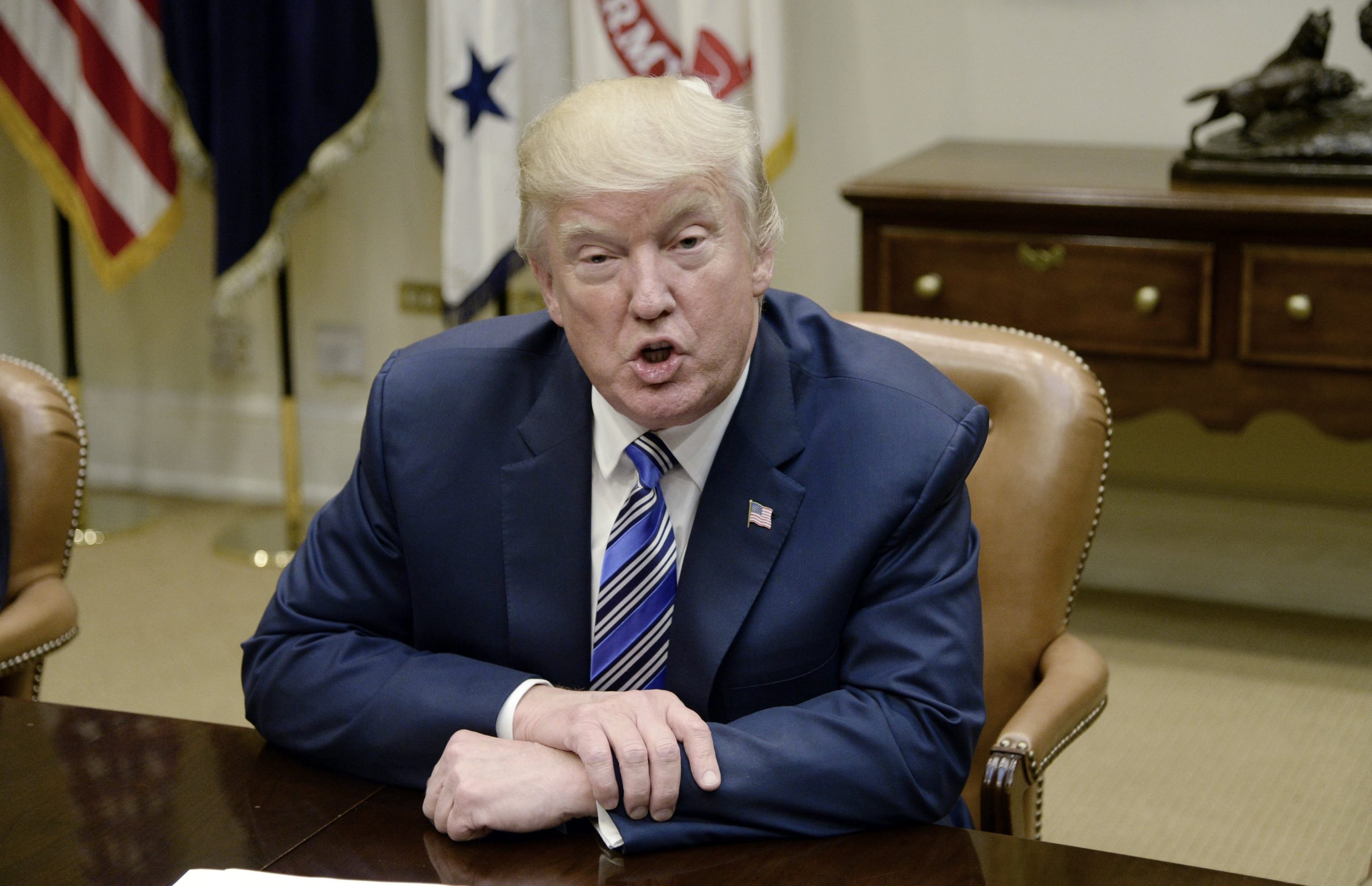 Donald Trump “cancela” acordo com Cuba e classifica o regime como “brutal”