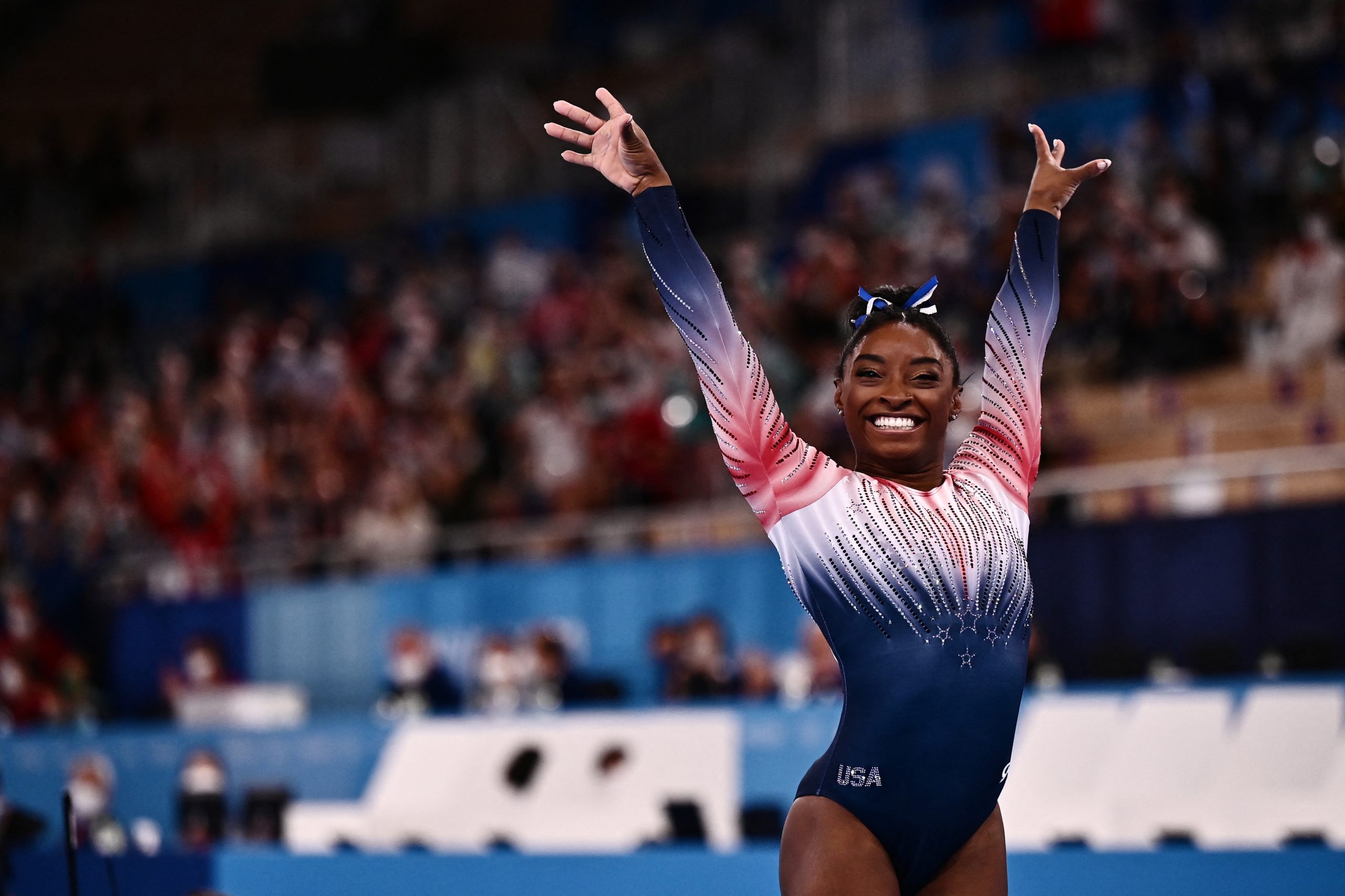 Ovacionada, sorridente e confiante. Simone Biles regressou para a final da trave e volta a ser bronze