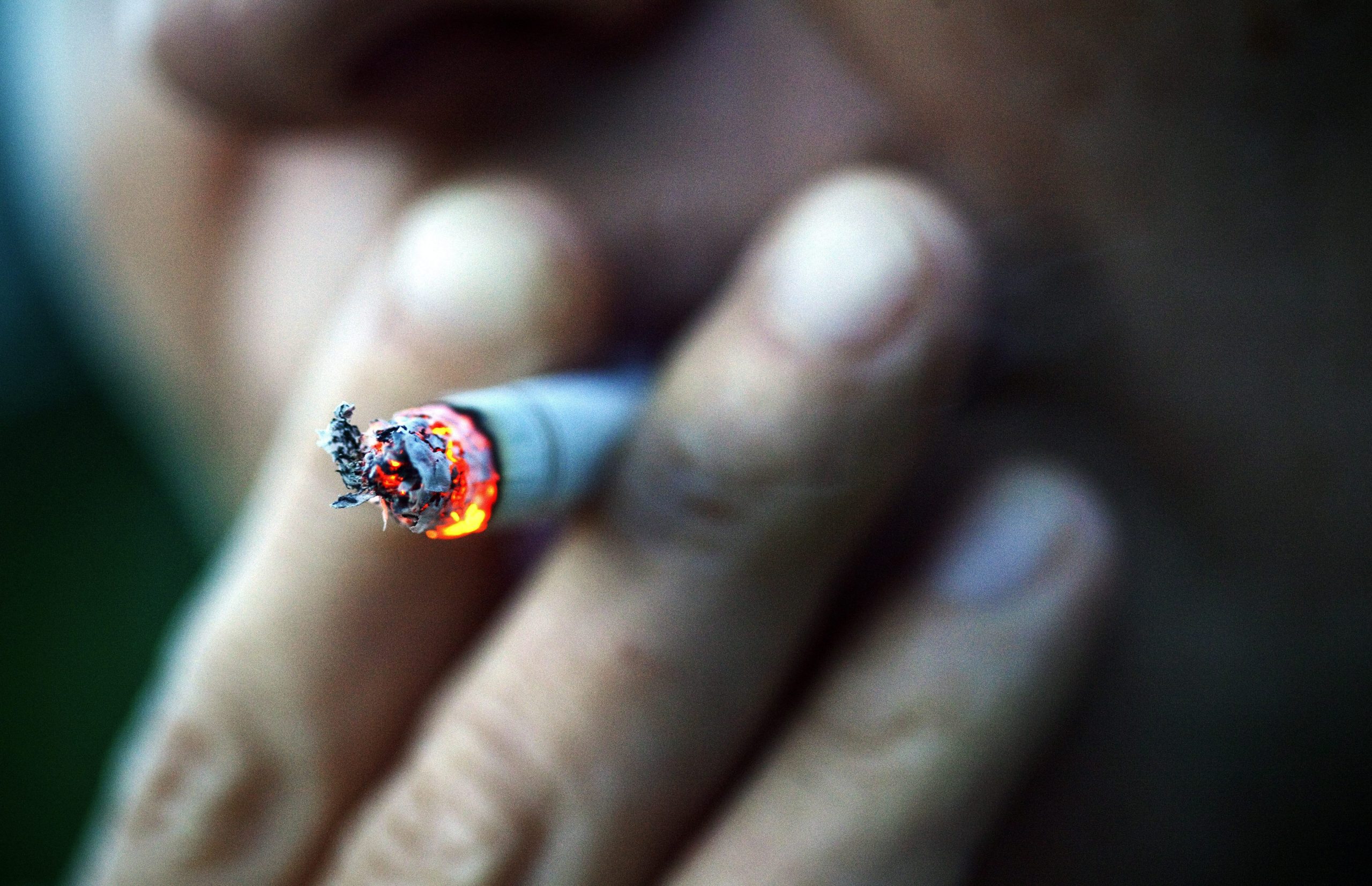Um retrato de vícios: Nas zonas rurais bebe-se mais e nas cidades fuma-se