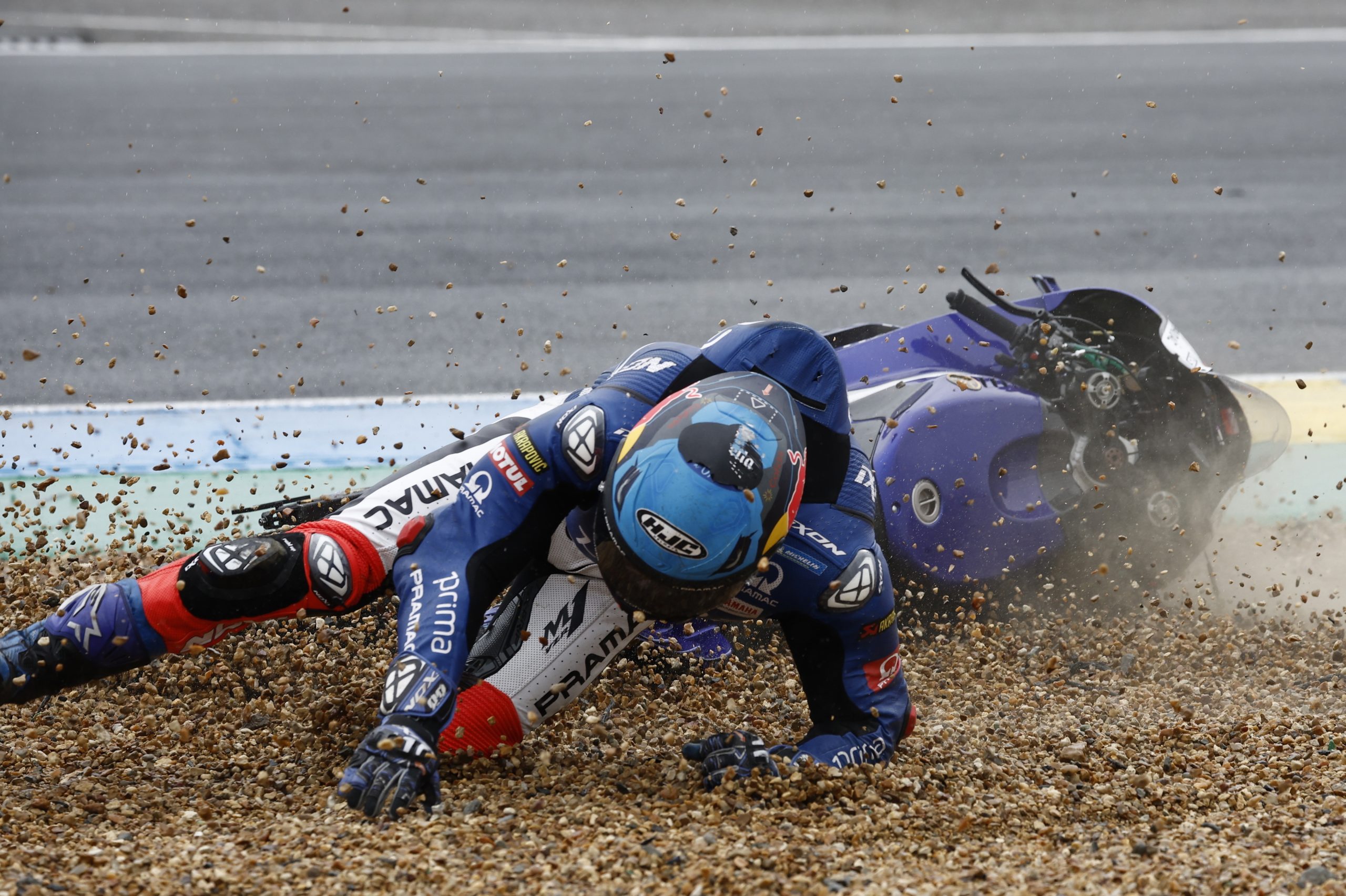 Johann Zarco é o 1.º francês a vencer em Le Mans no MotoGP. Miguel Oliveira caiu