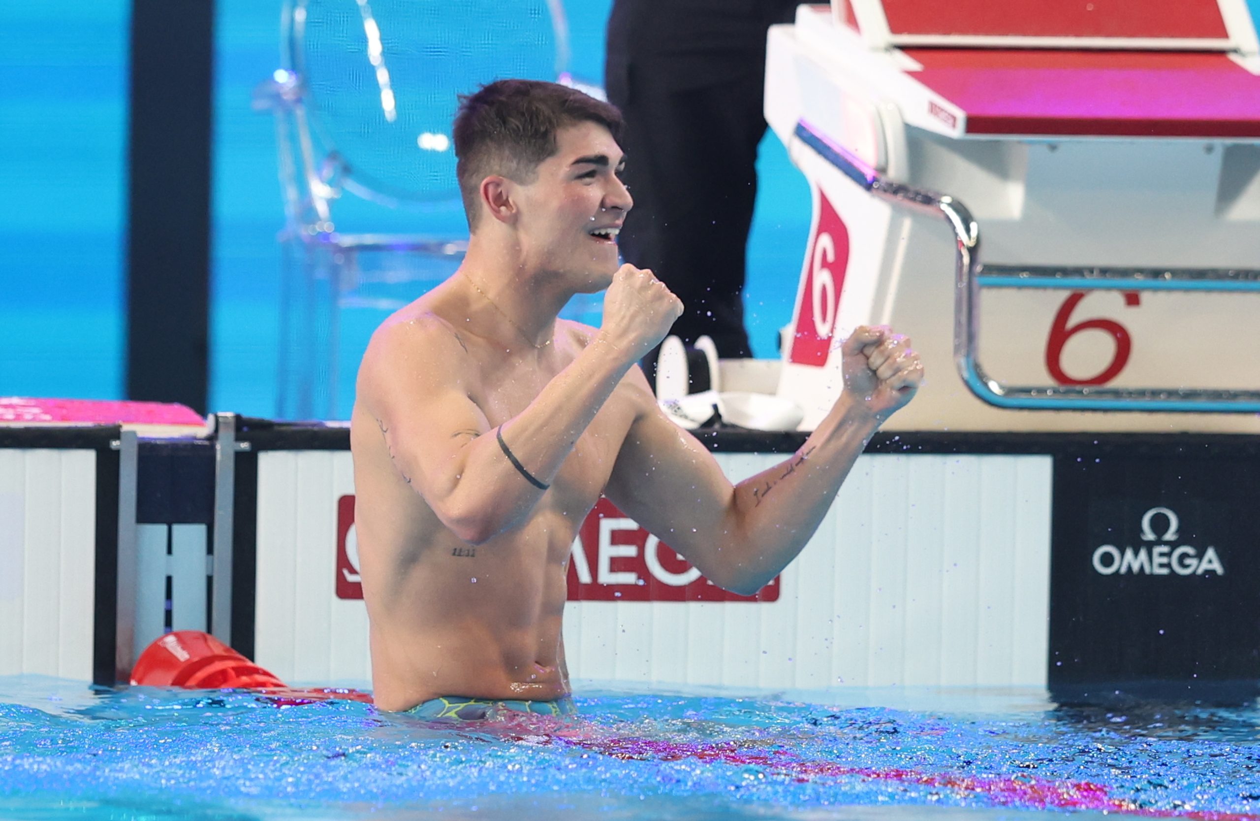 Diogo Ribeiro na final dos 100 m mariposa dos Mundiais de Natação com recorde nacional