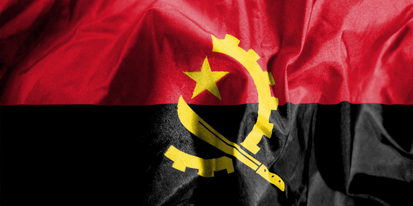 Morreu antigo primeiro-ministro angolano França Van-Dunem