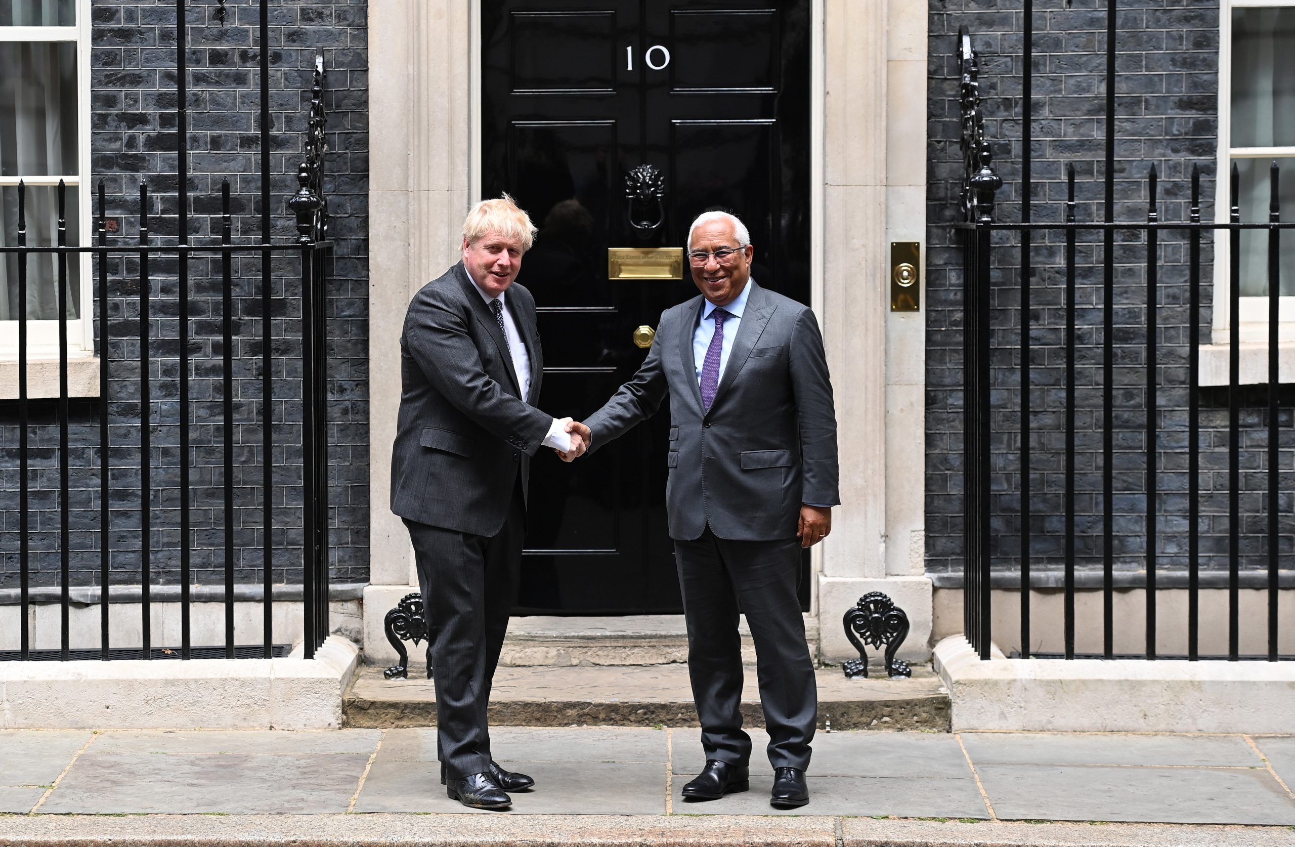 Boris Johnson saúda “ação decisiva” de António Costa no apoio à Ucrânia