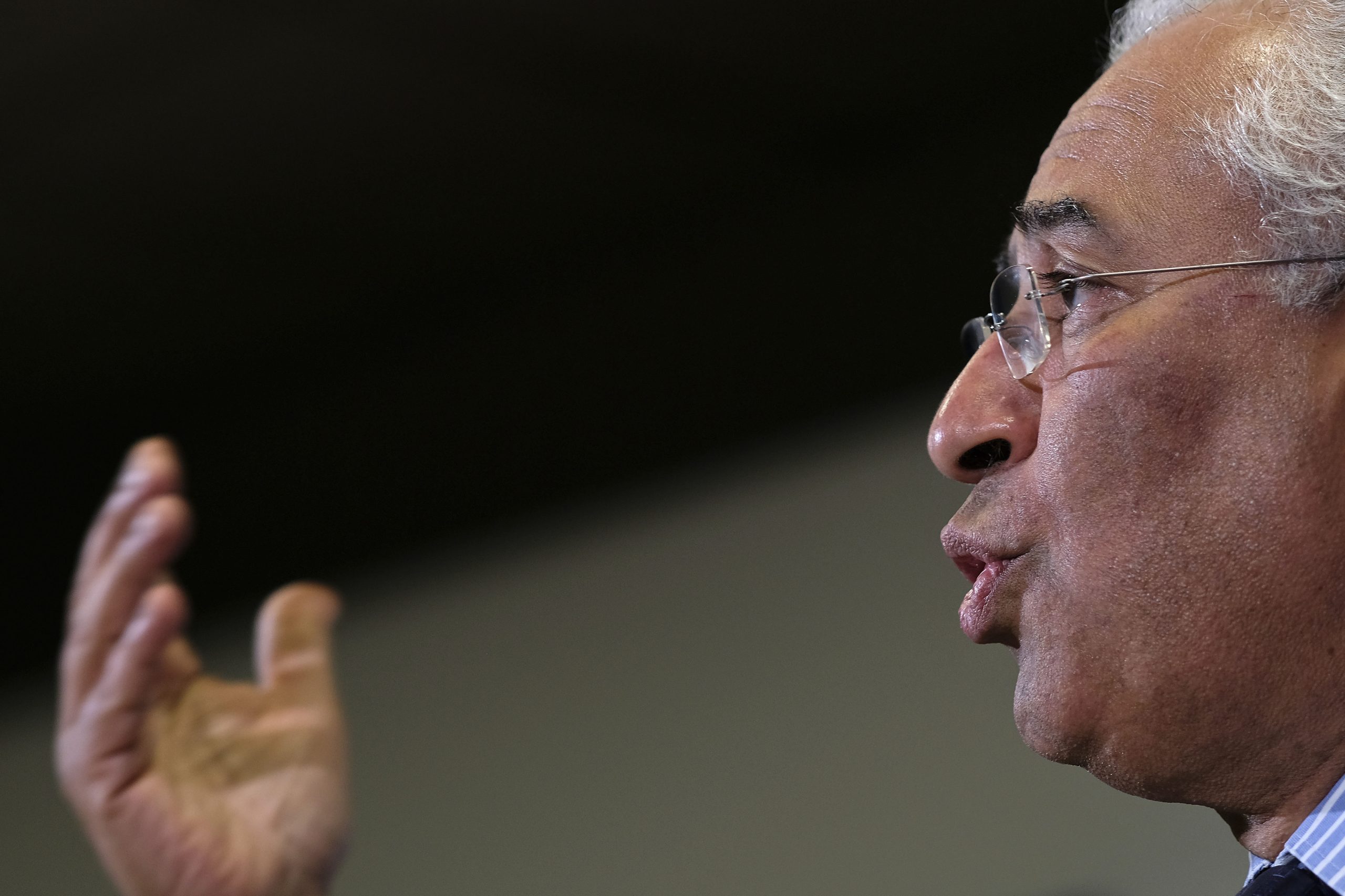 António Costa valoriza resultado do défice em 2016 e encara 2017 “com confiança”
