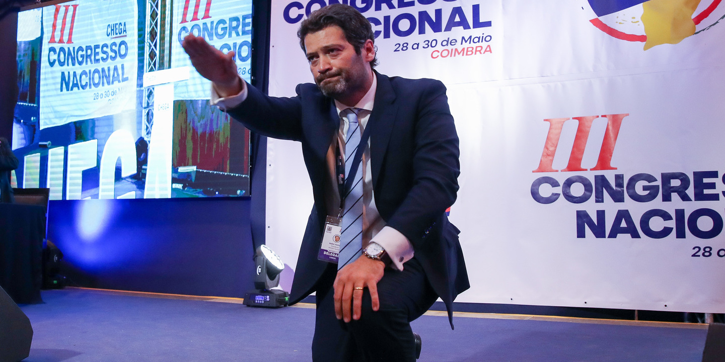 Facebook restringe conta de André Ventura devido a comentários denunciados como conteúdo de ódio