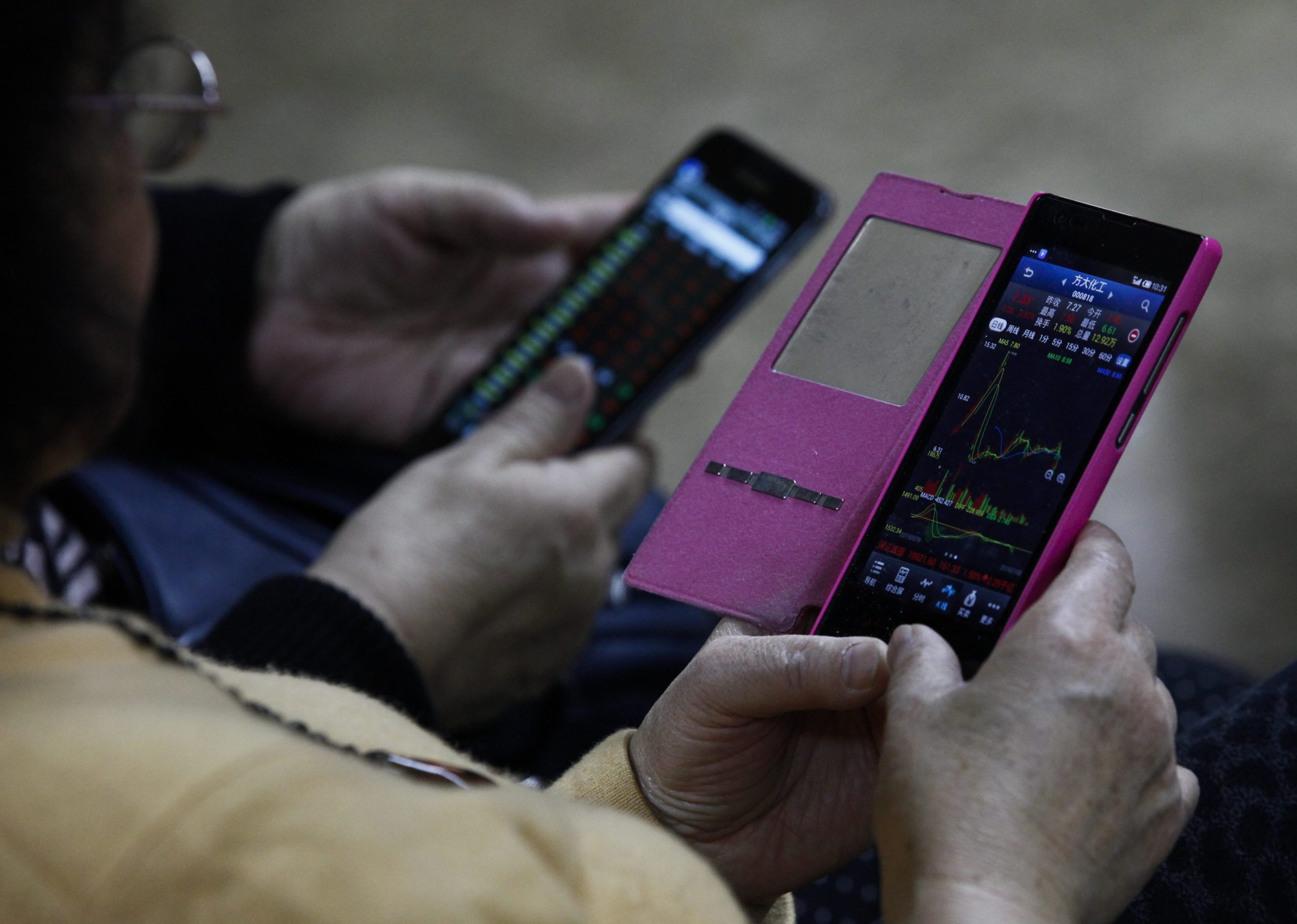 Vendas de ‘smartphones’ na China recuaram 10% em 2018