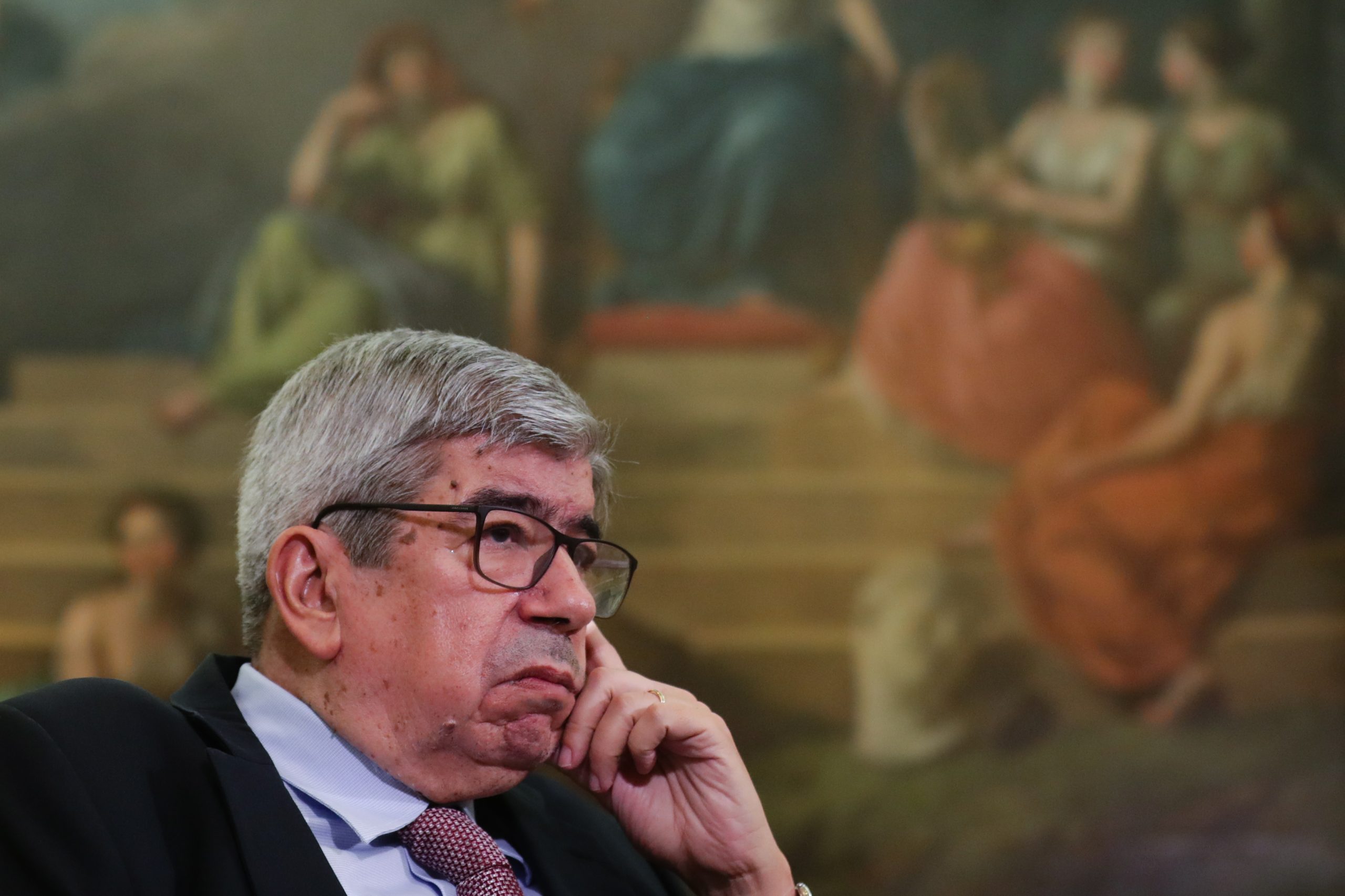 Ferro Rodrigues responde com “transparência” a carta sobre registo de interesses