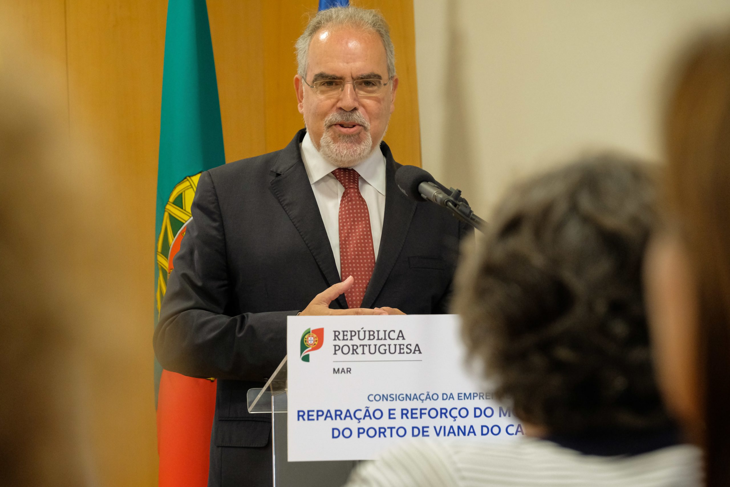 Secretário de Estado do Mar aguarda com “serenidade” investigação a contratação que fez quando era presidente Câmara de Viana do Castelo