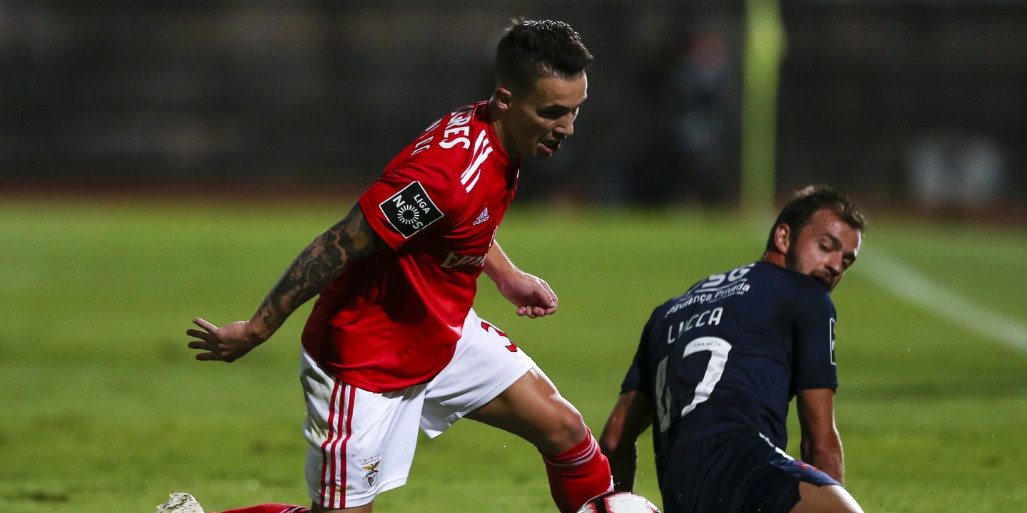 Benfica perde com o Belenenses e deixa Braga no comando da I Liga