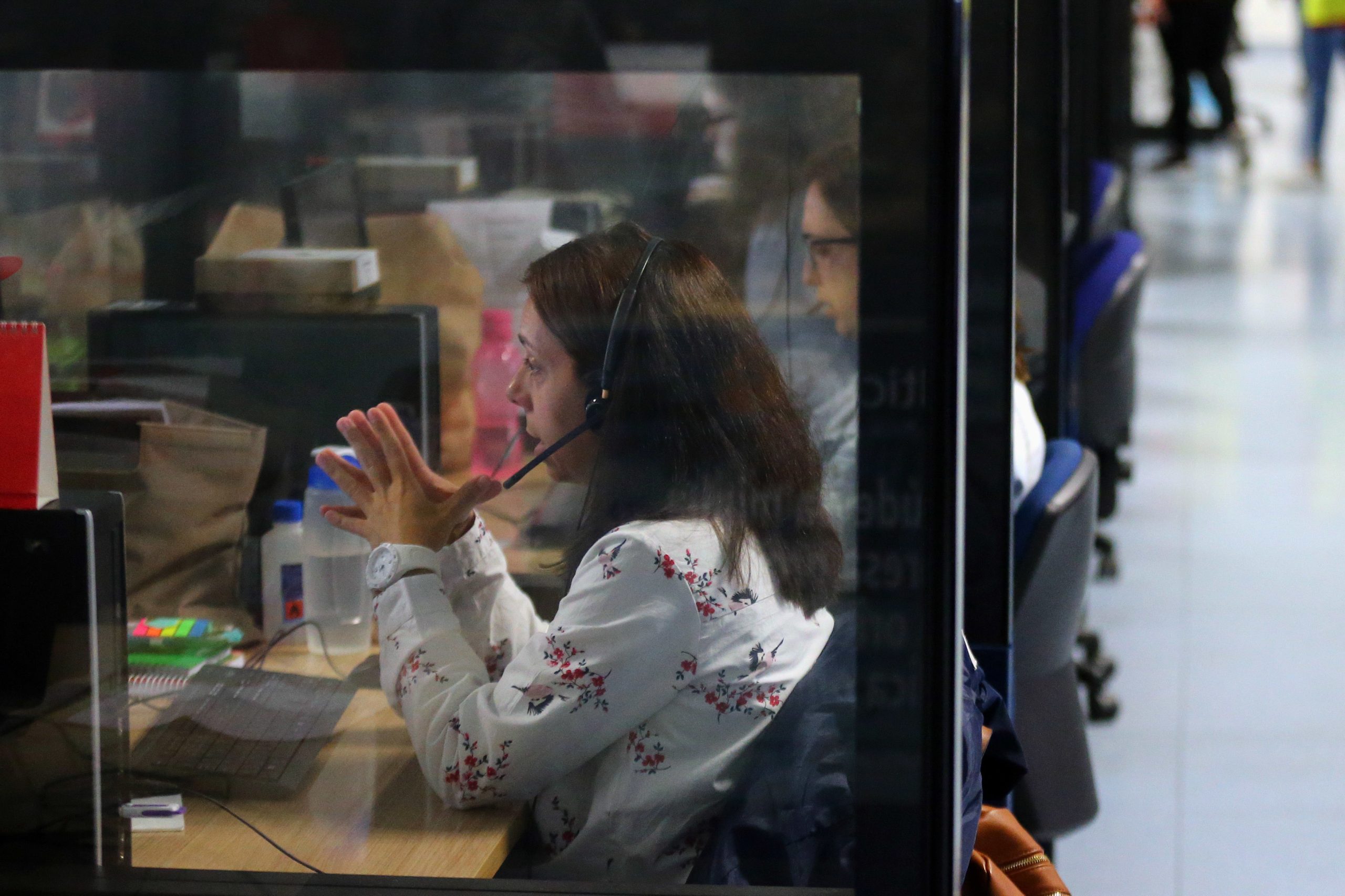 Covid-19: Trabalhadores dos ‘call centers’ querem teletrabalho e convocam greve