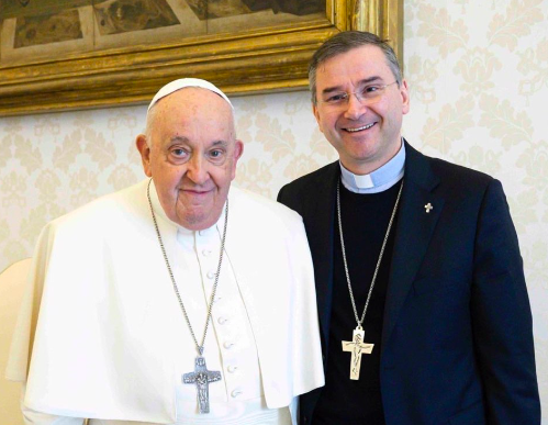 Papa lembra centenária e jovem doente portuguesas em encontro com D. Américo Aguiar