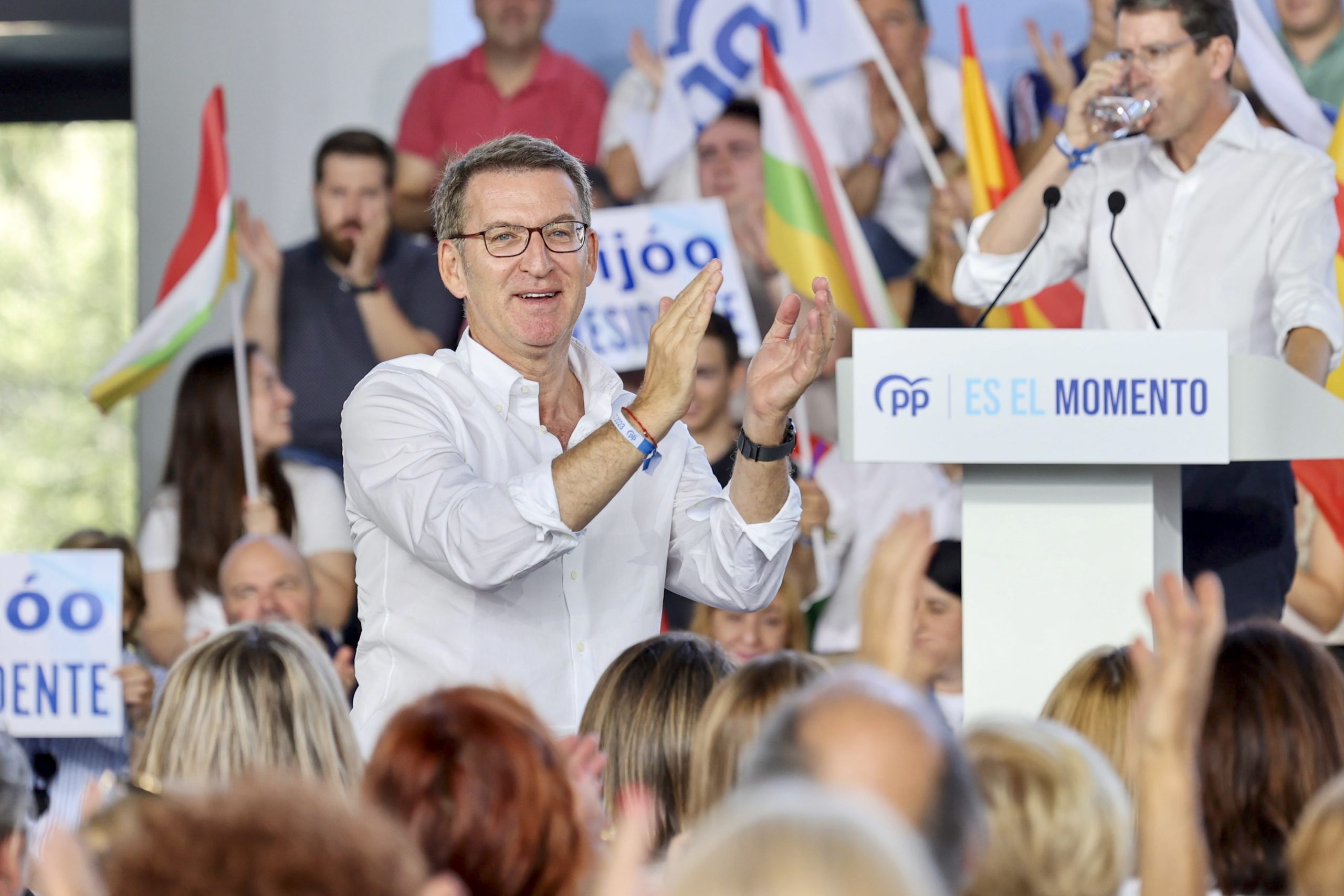 Espanha: nas últimas sondagens antes das eleições direita está à frente