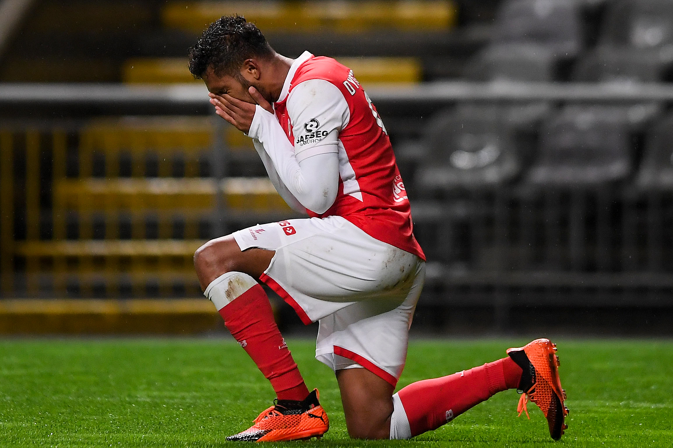 Sporting de Braga vence Vitória e junta-se ao FC Porto na liderança da I Liga
