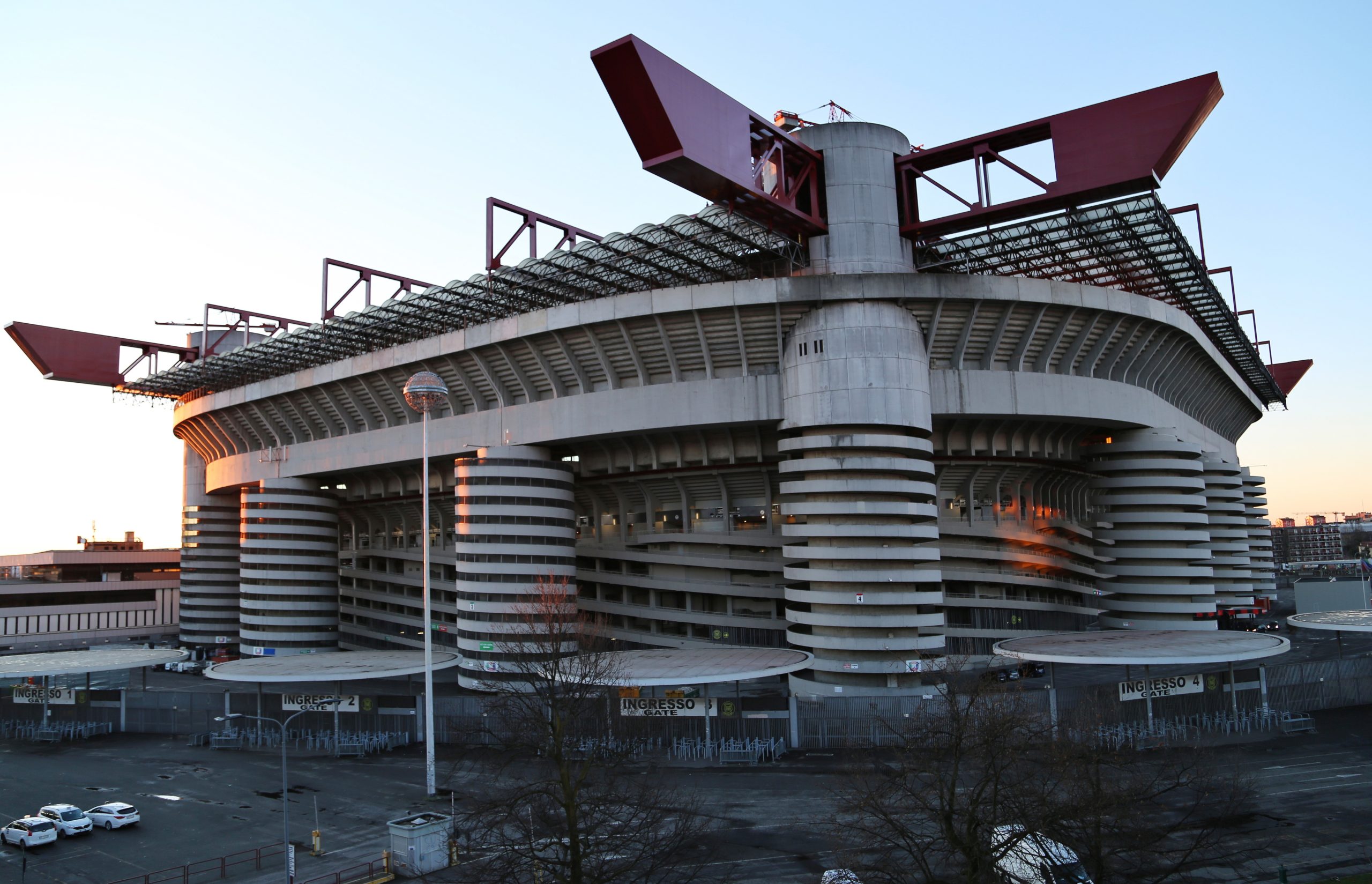 Considerado sem interesse cultural, estádio San Siro está mais perto da demolição