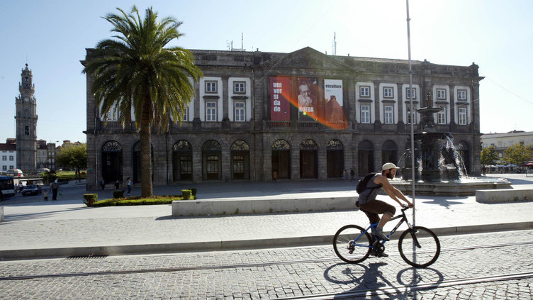 Universidade do Porto mantém valor das propinas para 2016/17