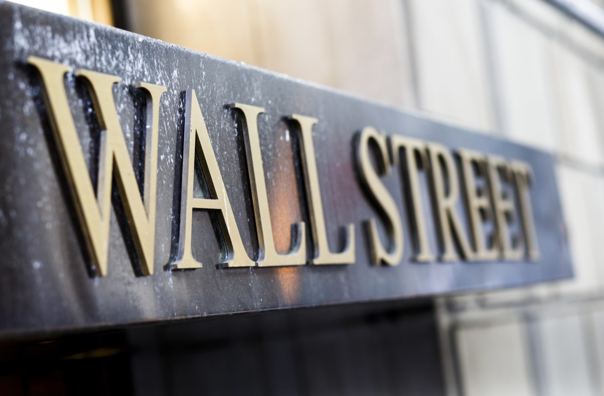 Wall Street fecha em baixa arrastada pela desaceleração da economia chinesa
