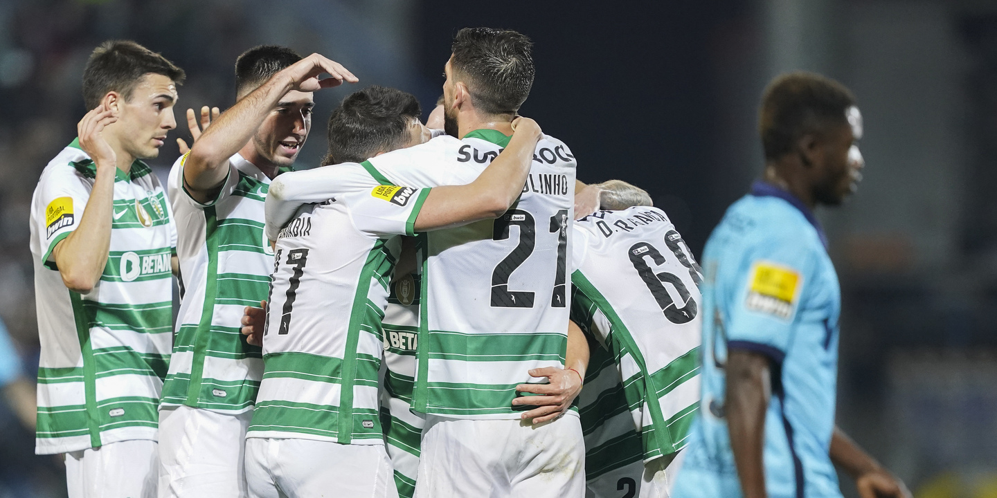 Sporting regressa aos triunfos em Vizela e coloca pressão no FC Porto