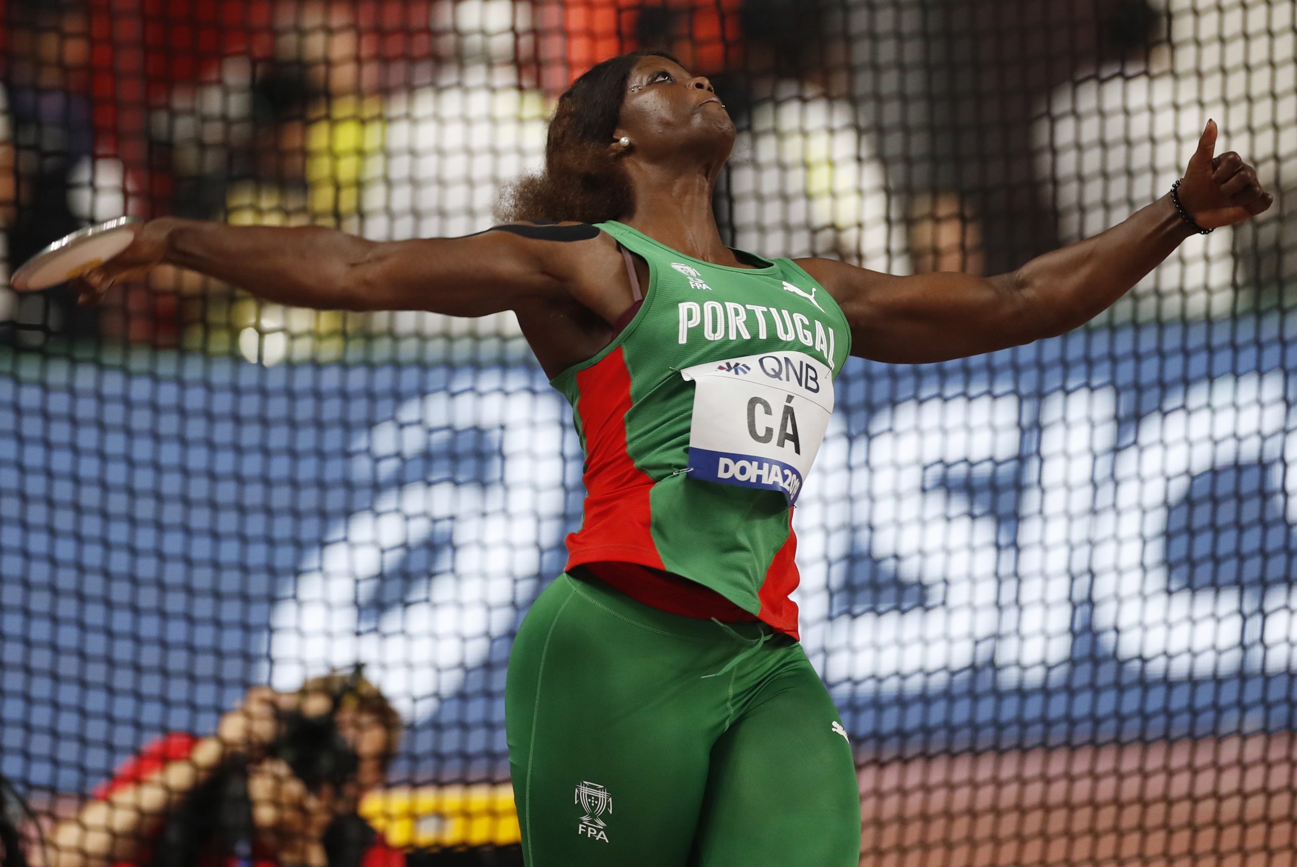 Lilliana Cá vence lançamento do disco na Superliga de atletismo