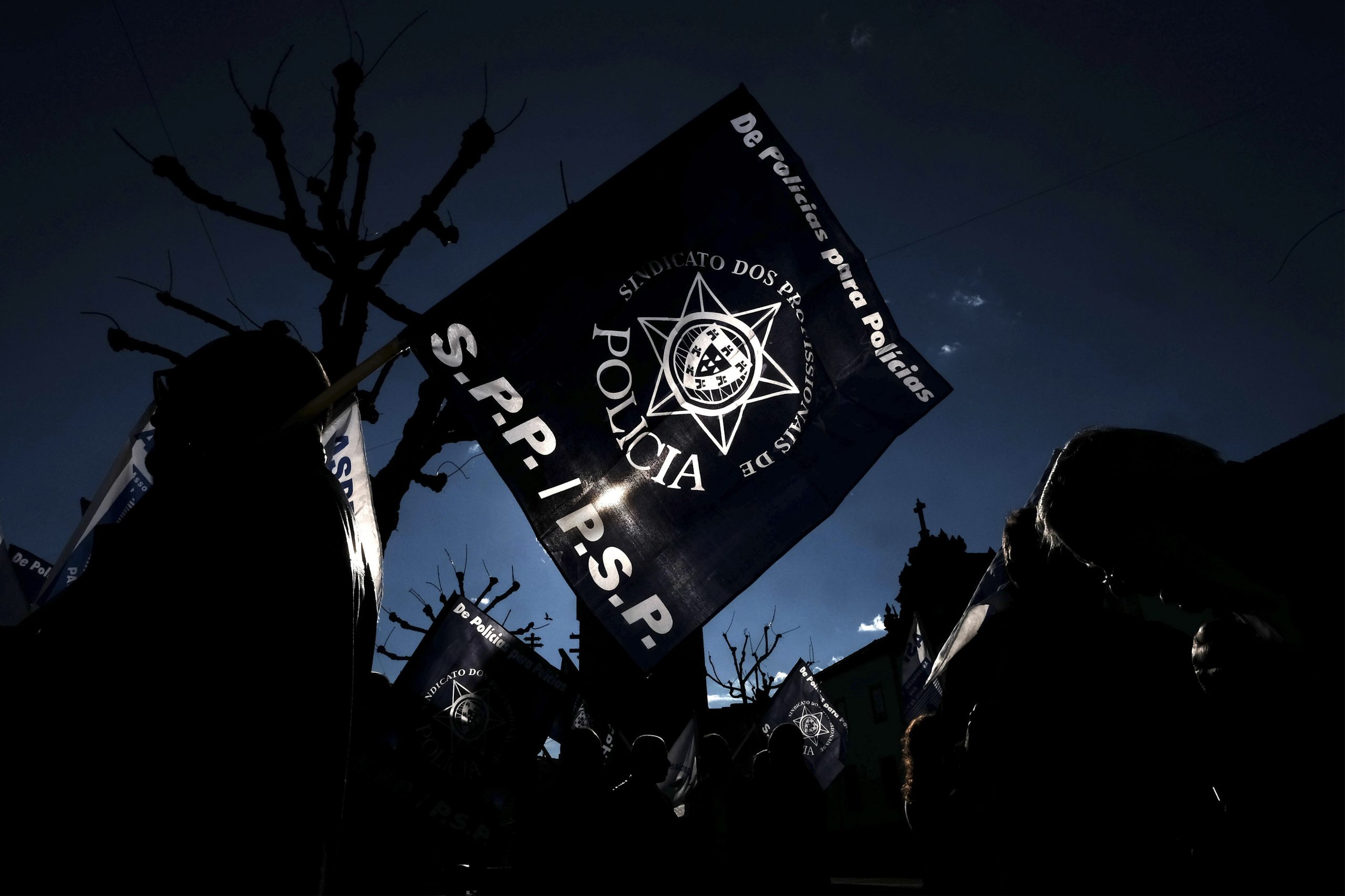 Sindicato da PSP preocupado com aumento de agressões e desobediência a polícias