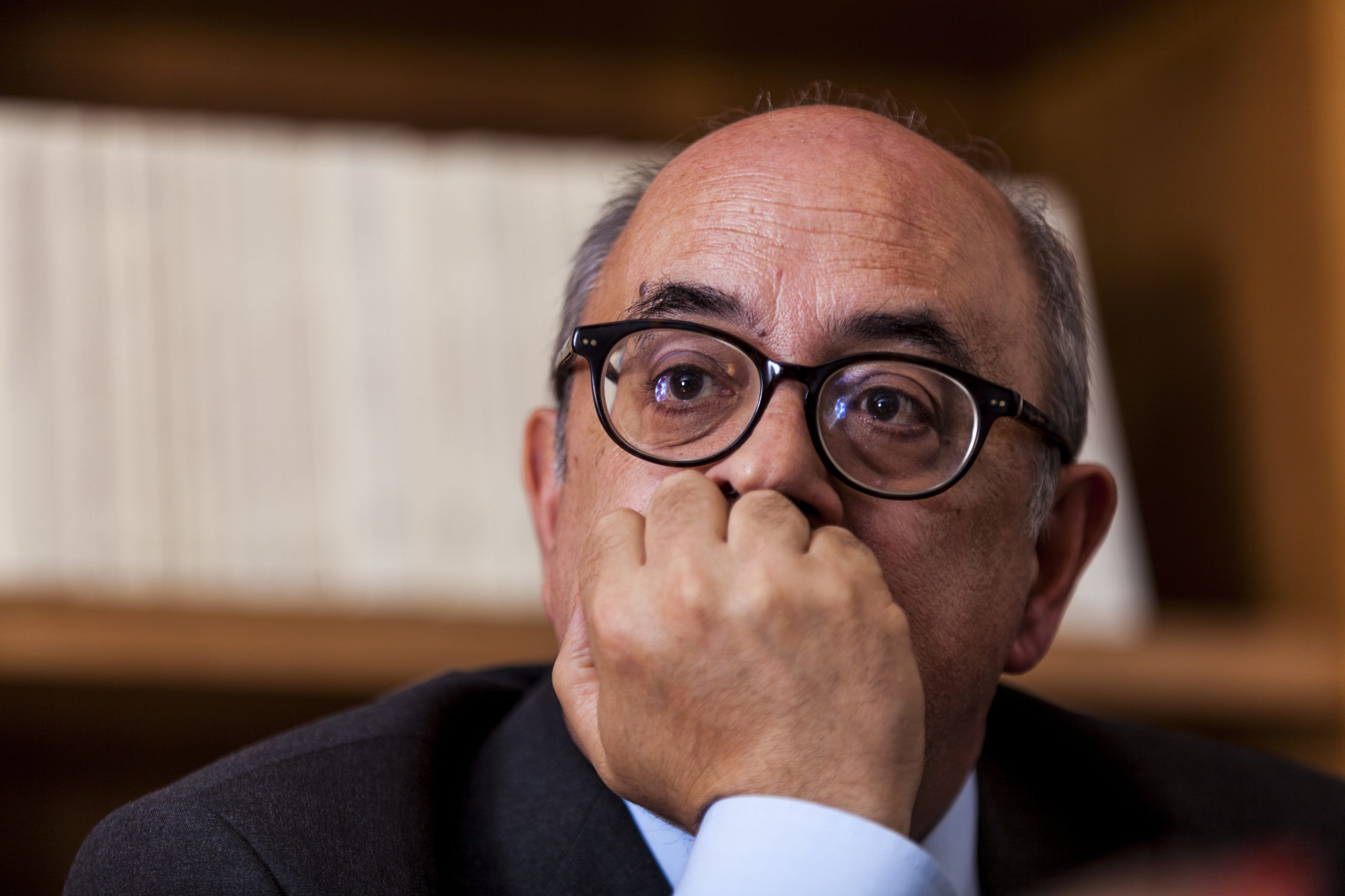 Bloco apoia pedidos da direita para que ministro da Defesa vá ao Parlamento esclarecer roubo de material de guerra