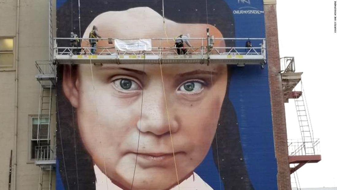 Ativista climática Greta Thunberg pintada em enorme mural em São Francisco