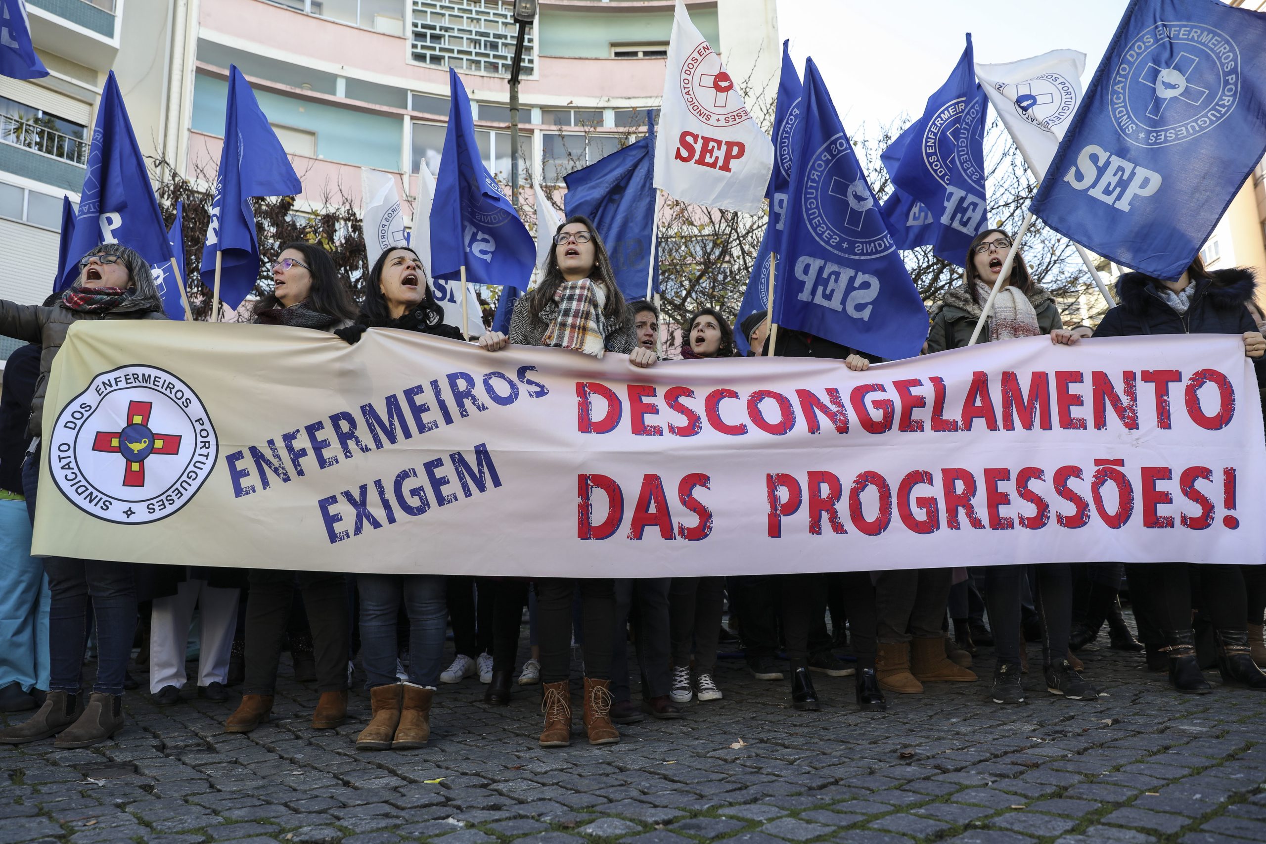 O que é a segunda greve cirúrgica dos enfermeiros? Explicamos tudo aqui