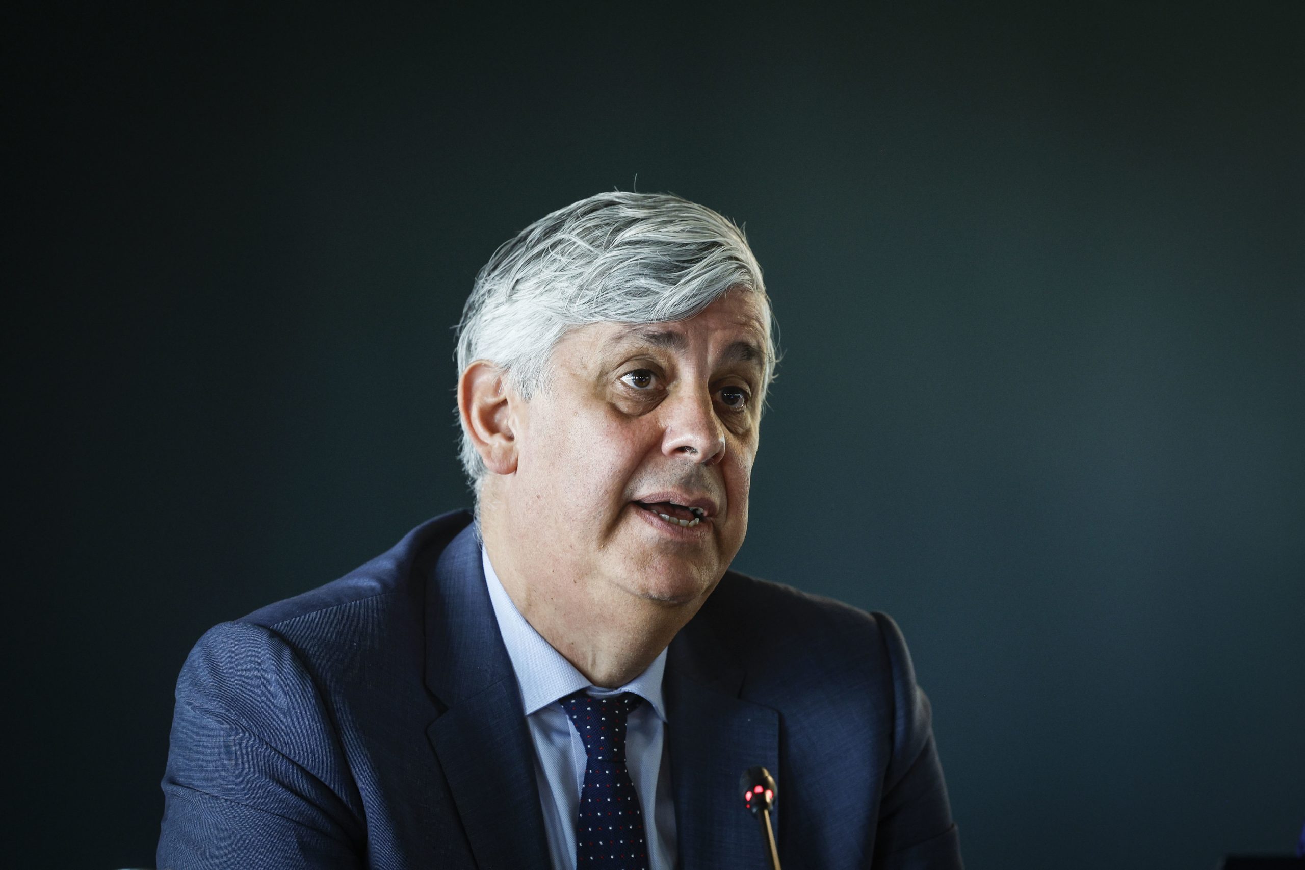 Centeno deverá continuar no Banco de Portugal após deixar o cargo