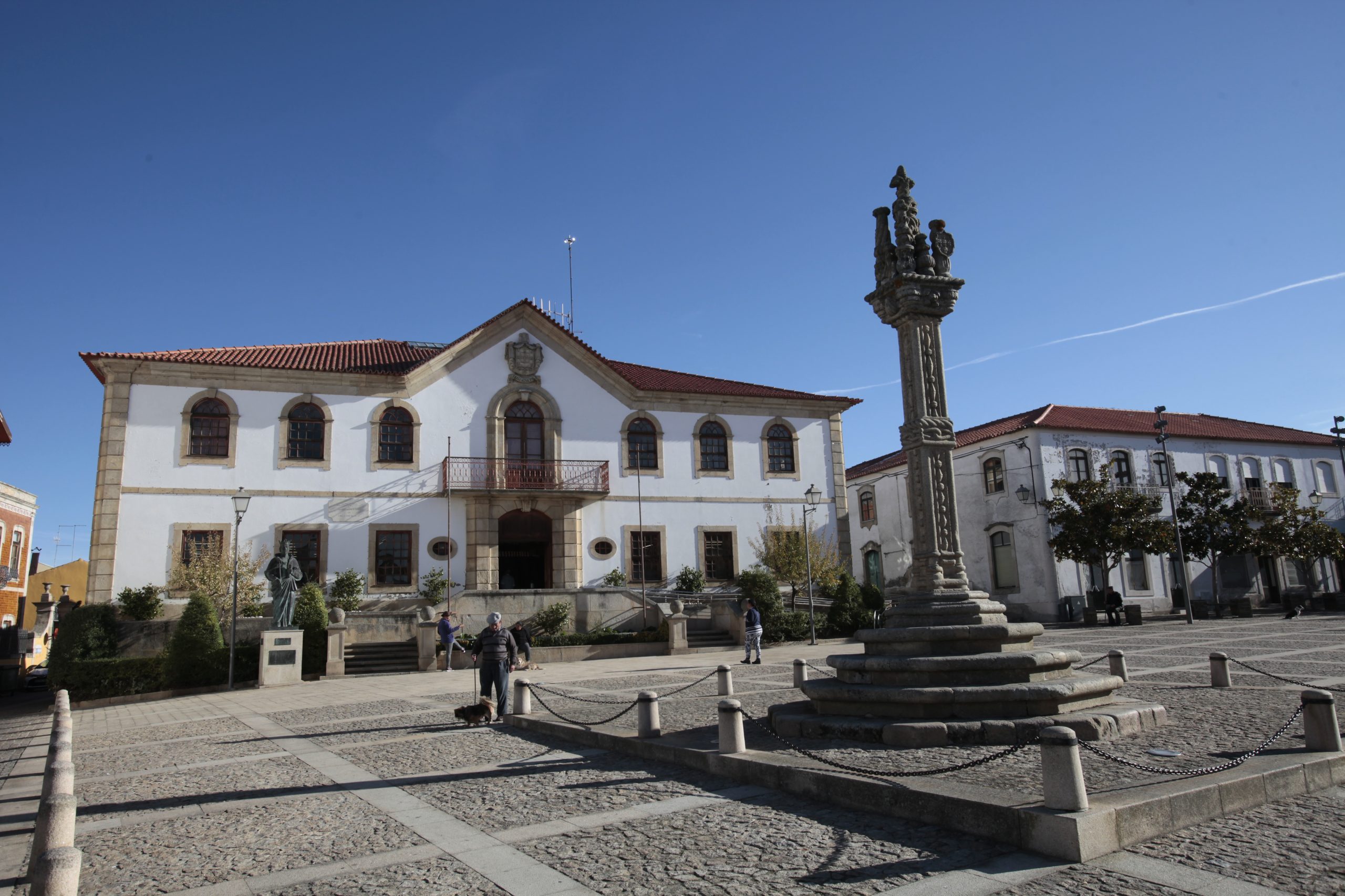 Covid-19: Subiu para cinco número de mortos em lar de Vila Nova de Foz Côa