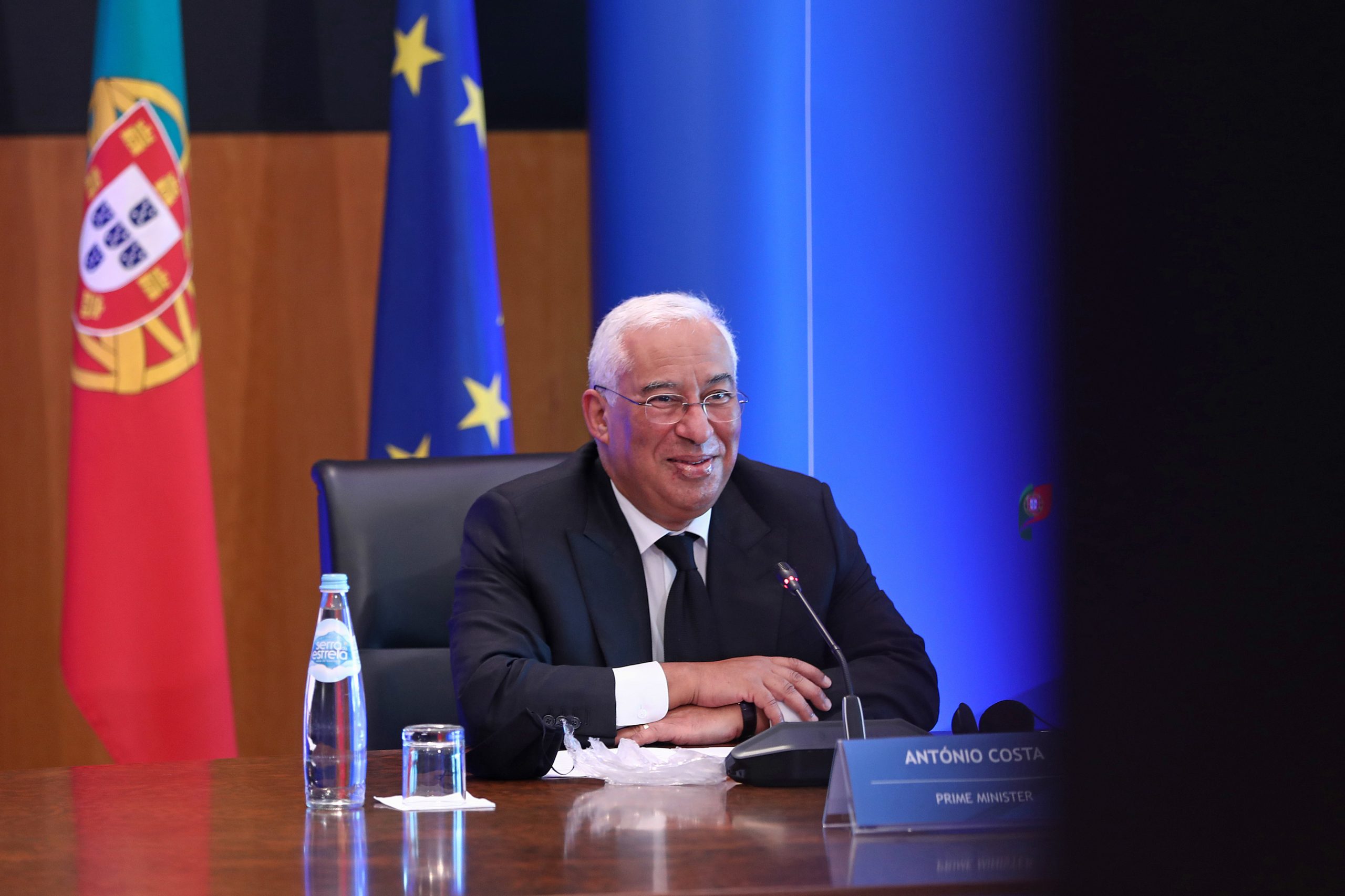 Dificuldades de Portugal na Presidência da UE: formato virtual, aumento da desinformação e ciberataques ligados à vacinação