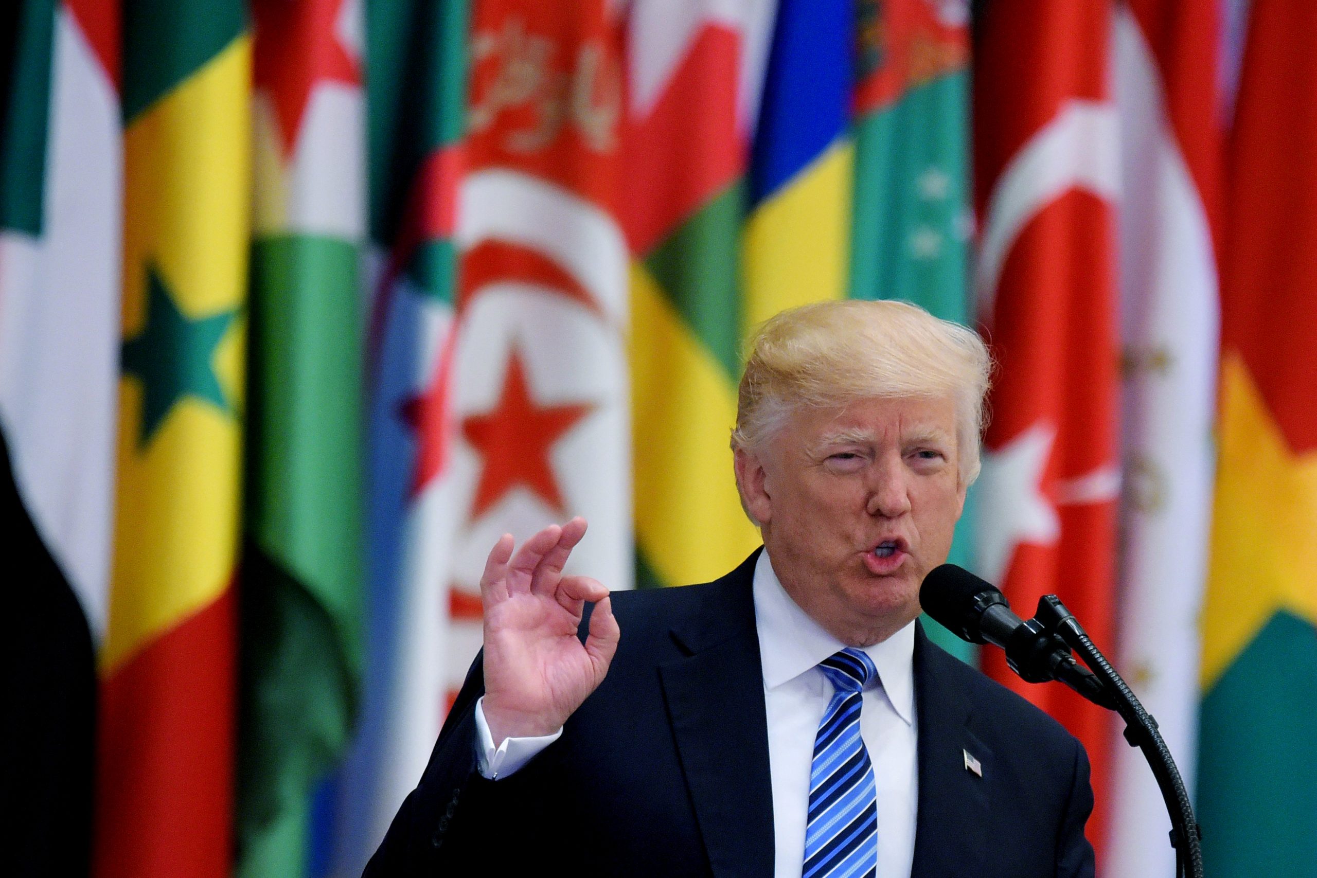 Donald Trump aponta baterias ao Irão. “Tudo o que está a acontecer na Síria é culpa do regime iraniano”