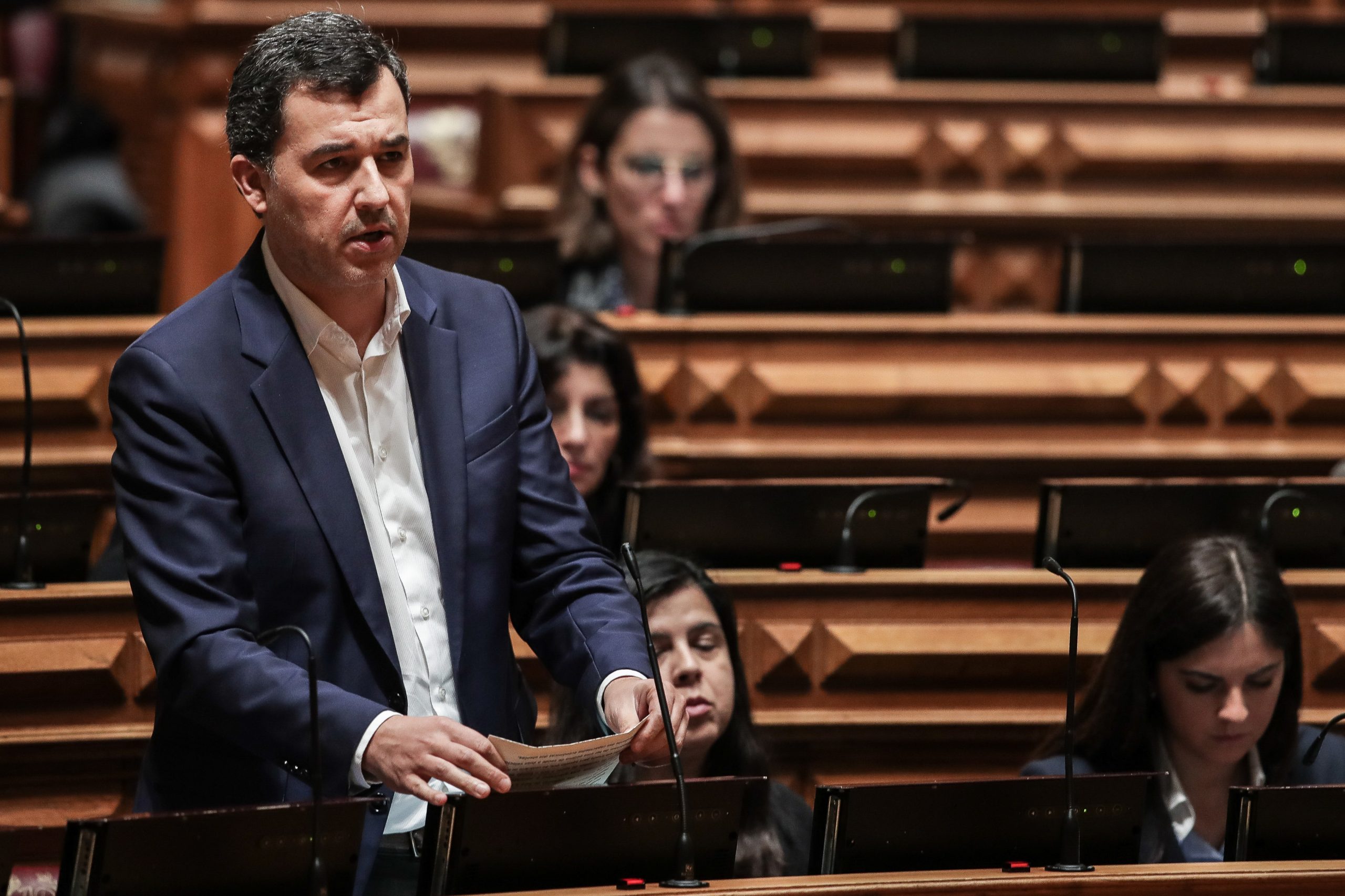 André Silva despede-se da Assembleia da República. Ferro diz que deputado do PAN não ficará afastado “muito tempo”