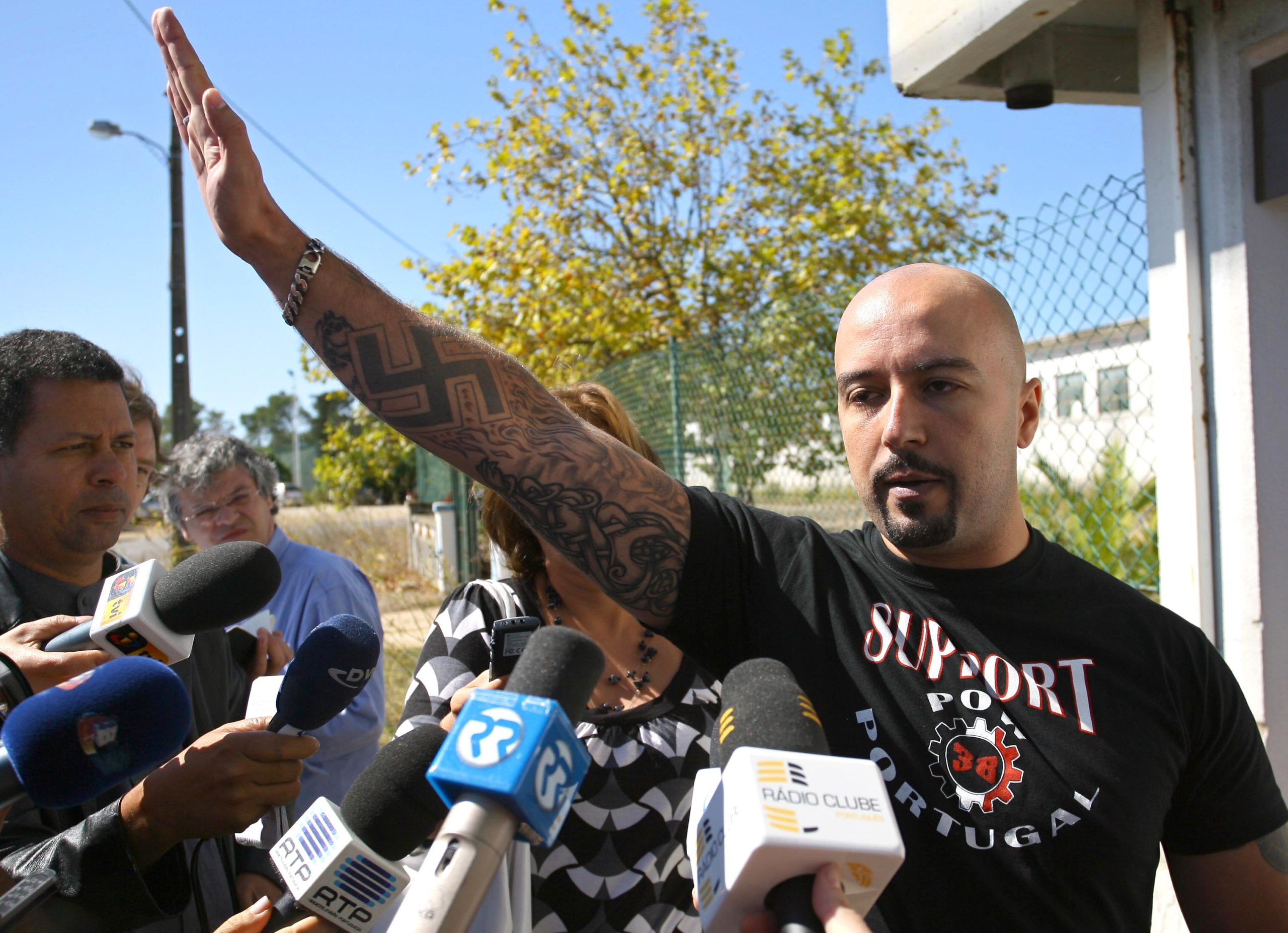 Neonazi Mário Machado acusado de incitamento ao ódio e violência contra mulheres de esquerda
