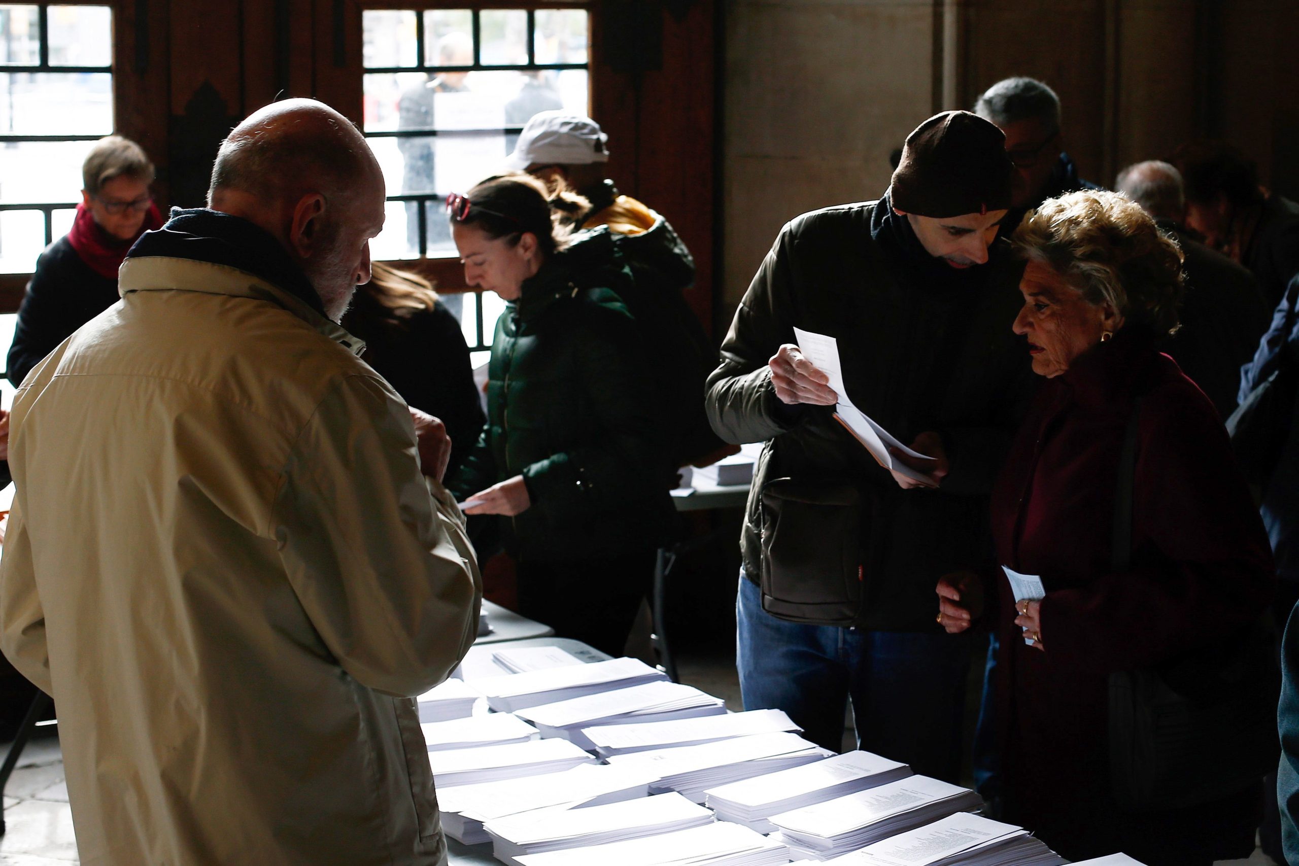Eleições em Espanha: Participação em Barcelona mais elevada durante a manhã