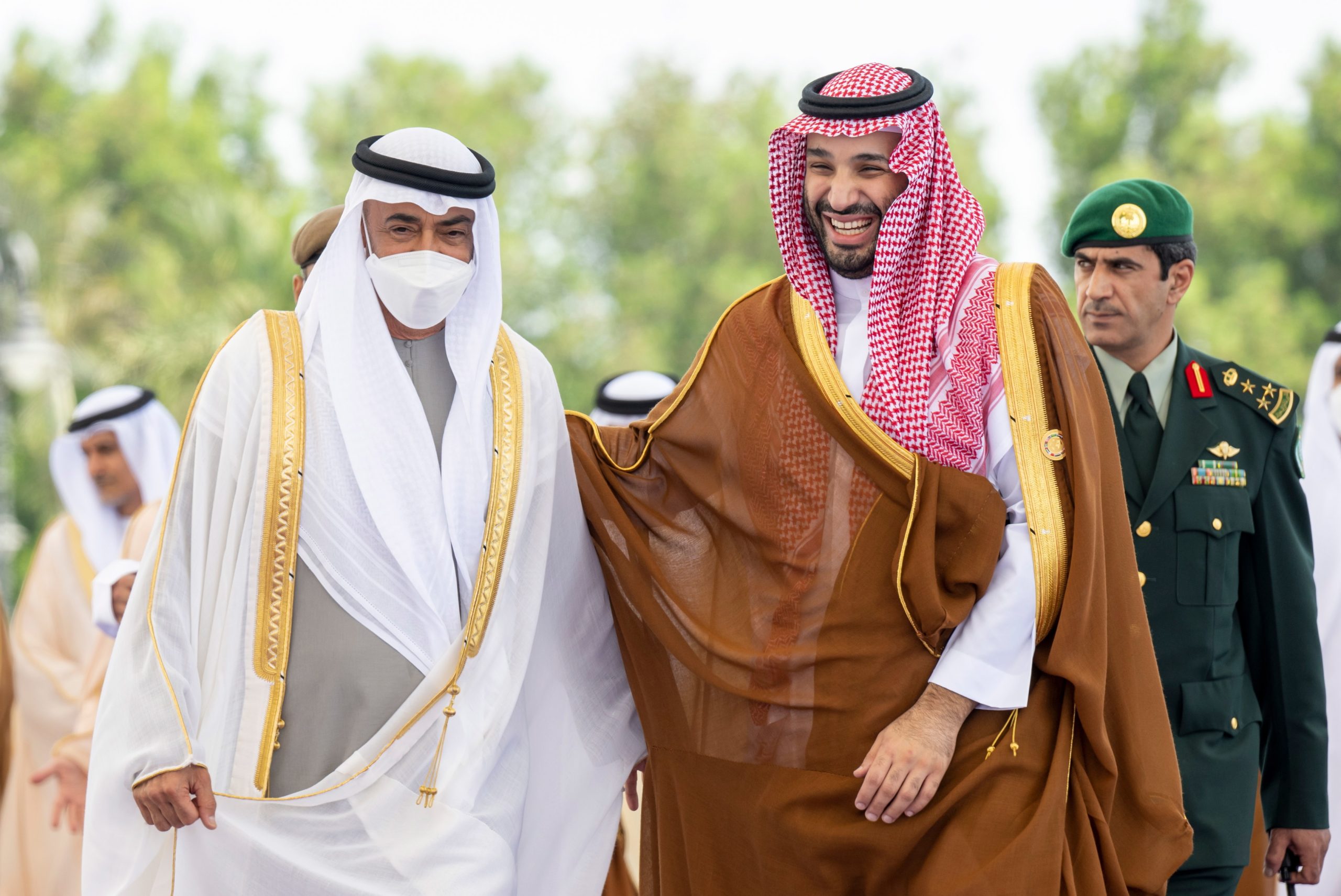 “Cumplicidade de tortura e desaparecimento forçado”. ONGs contestam visita a França do príncipe herdeiro saudita com queixa na justiça
