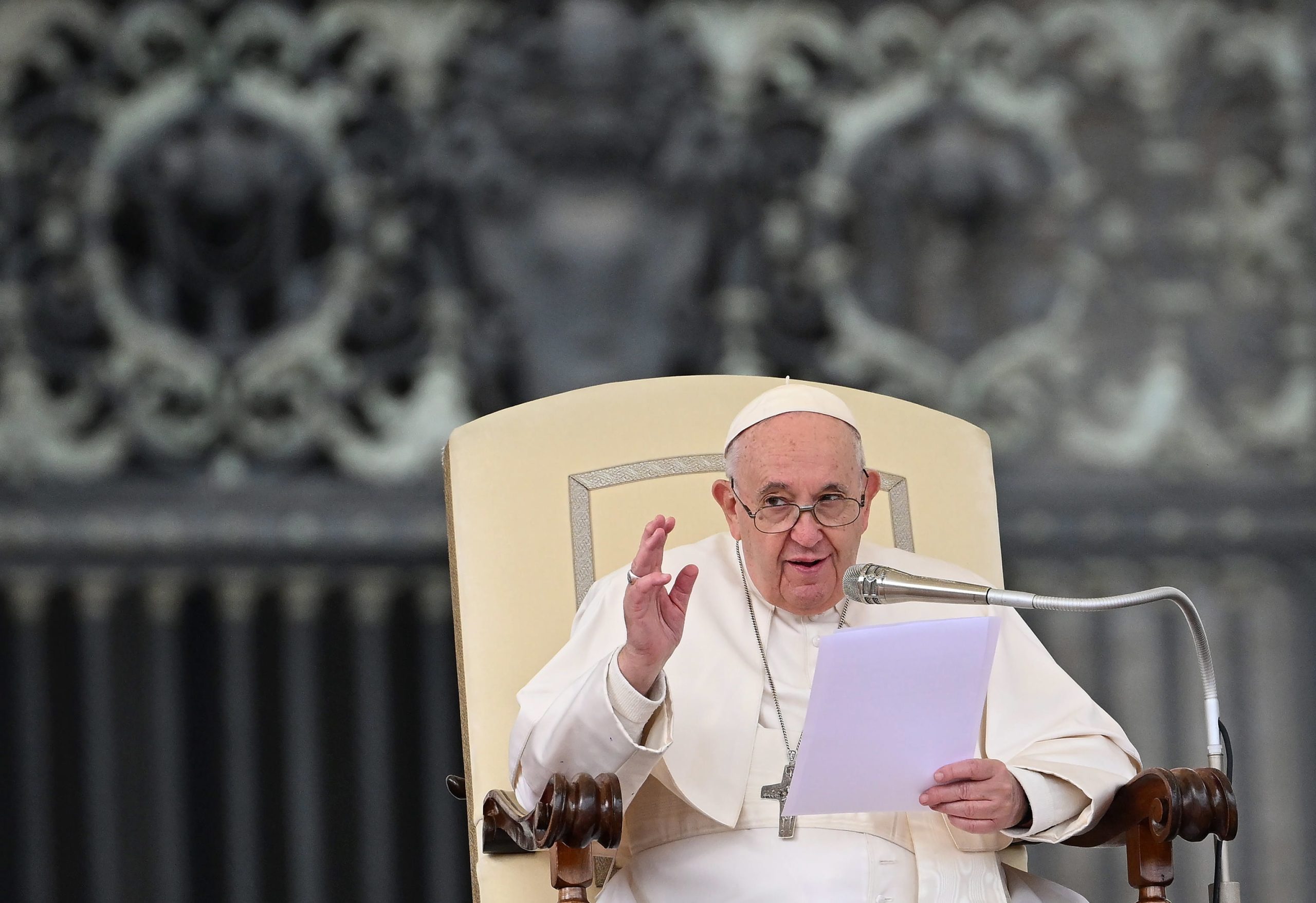 Rússia protesta após declarações do Papa sobre minorias russas