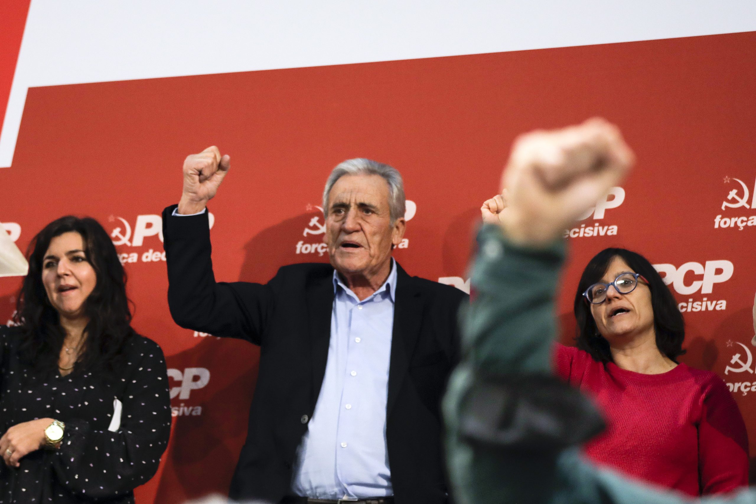 Legislativas: Jerónimo apela ao reforço do PCP na “batalha que aí vem”