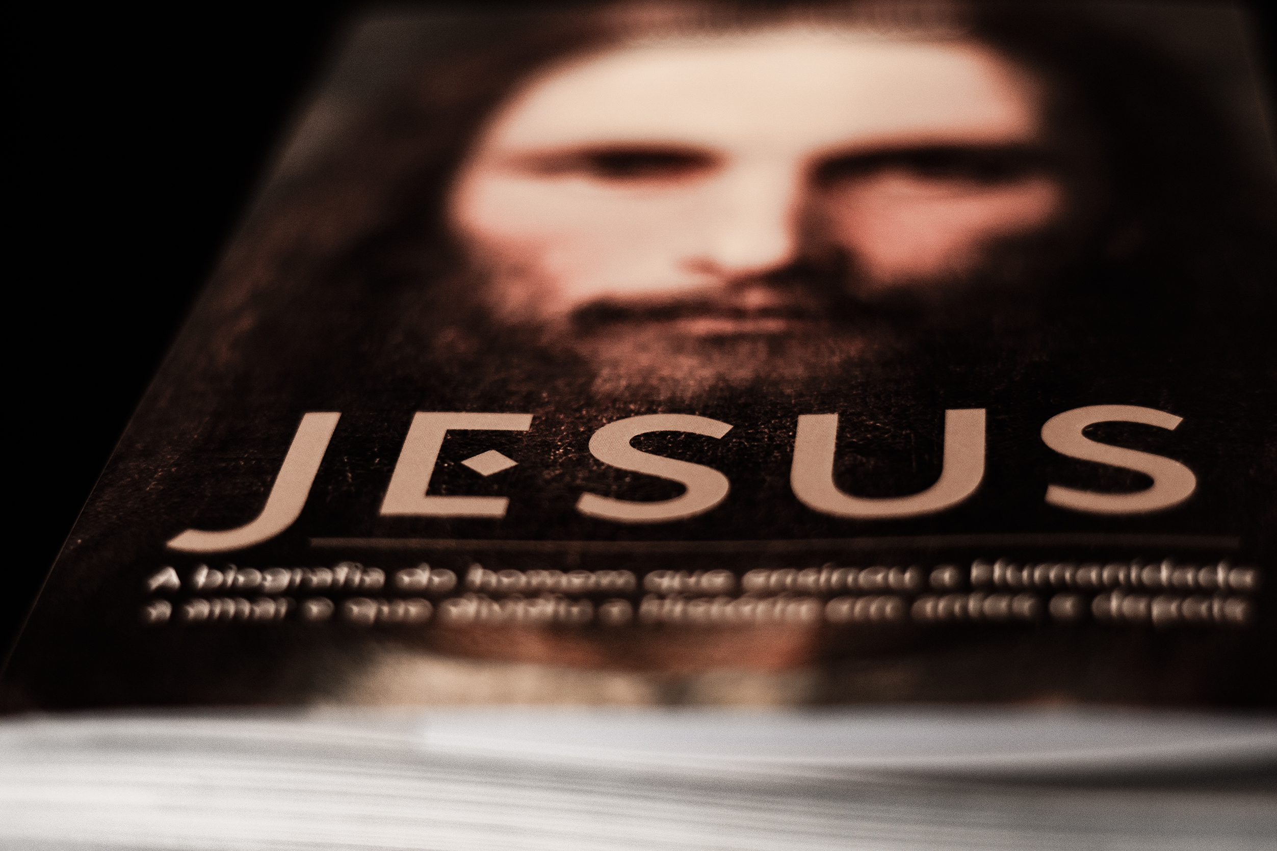 Rodrigo Alvarez: “Toda a história de Jesus foi usada em benefício de inúmeras formas de poder. De Papas a reis”