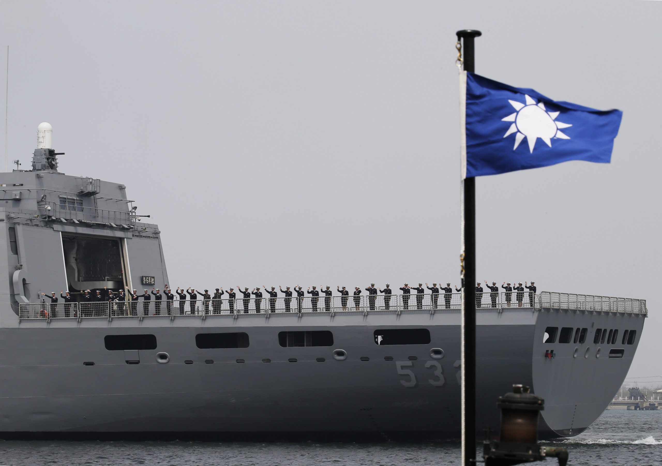 Taiwan avança com construção de submarinos e navios face à ameaça da China