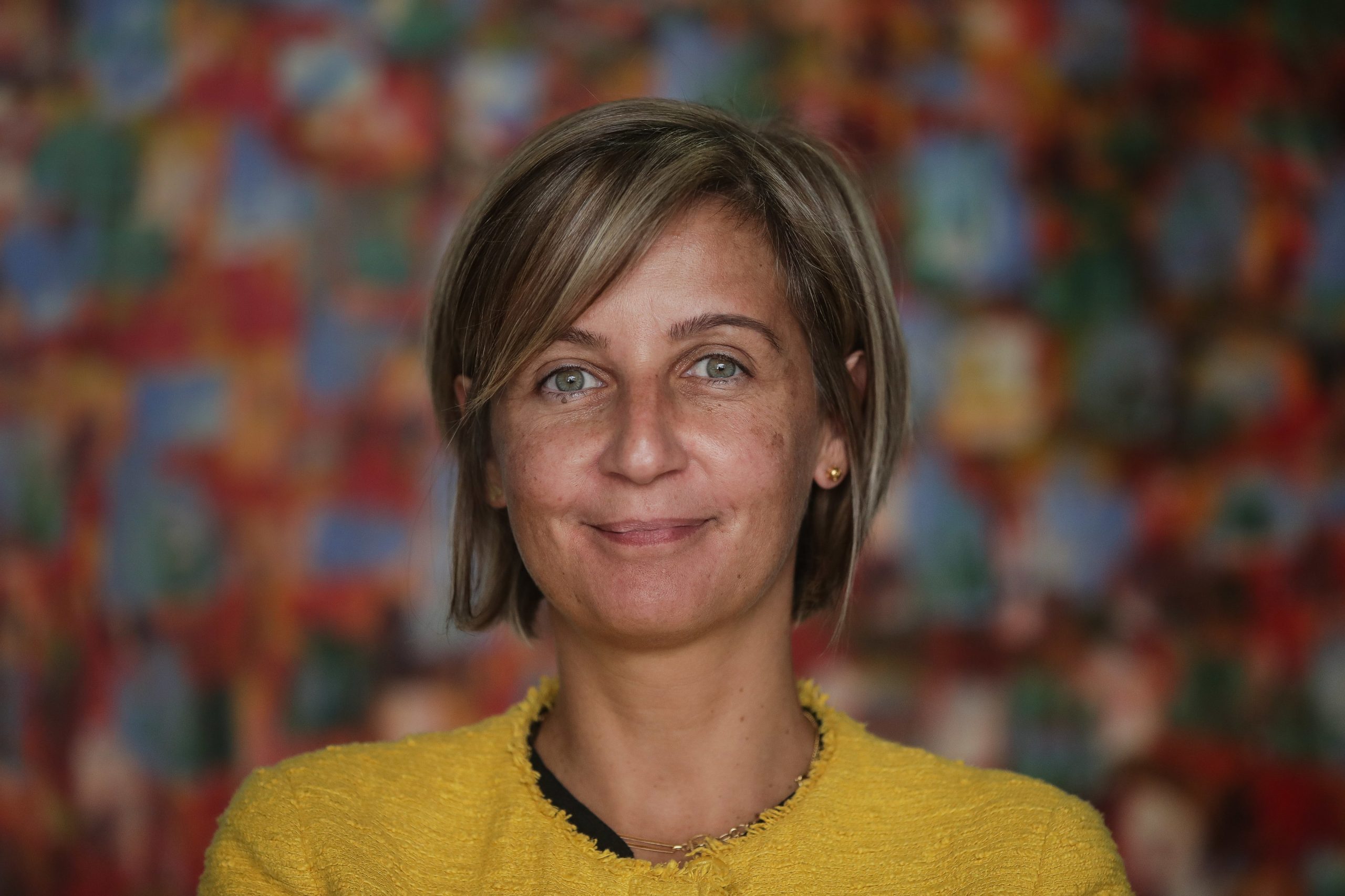 Ministra da Saúde disponível para pedir desculpa quando é devida