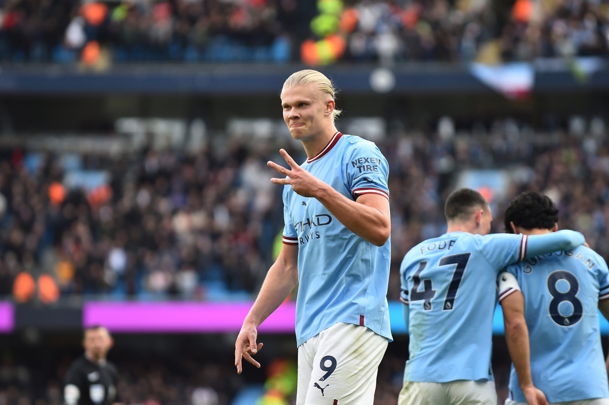 Premier League: Haaland lidera ‘massacre’ do City sobre o United, num jogo em que Ronaldo não saiu do banco
