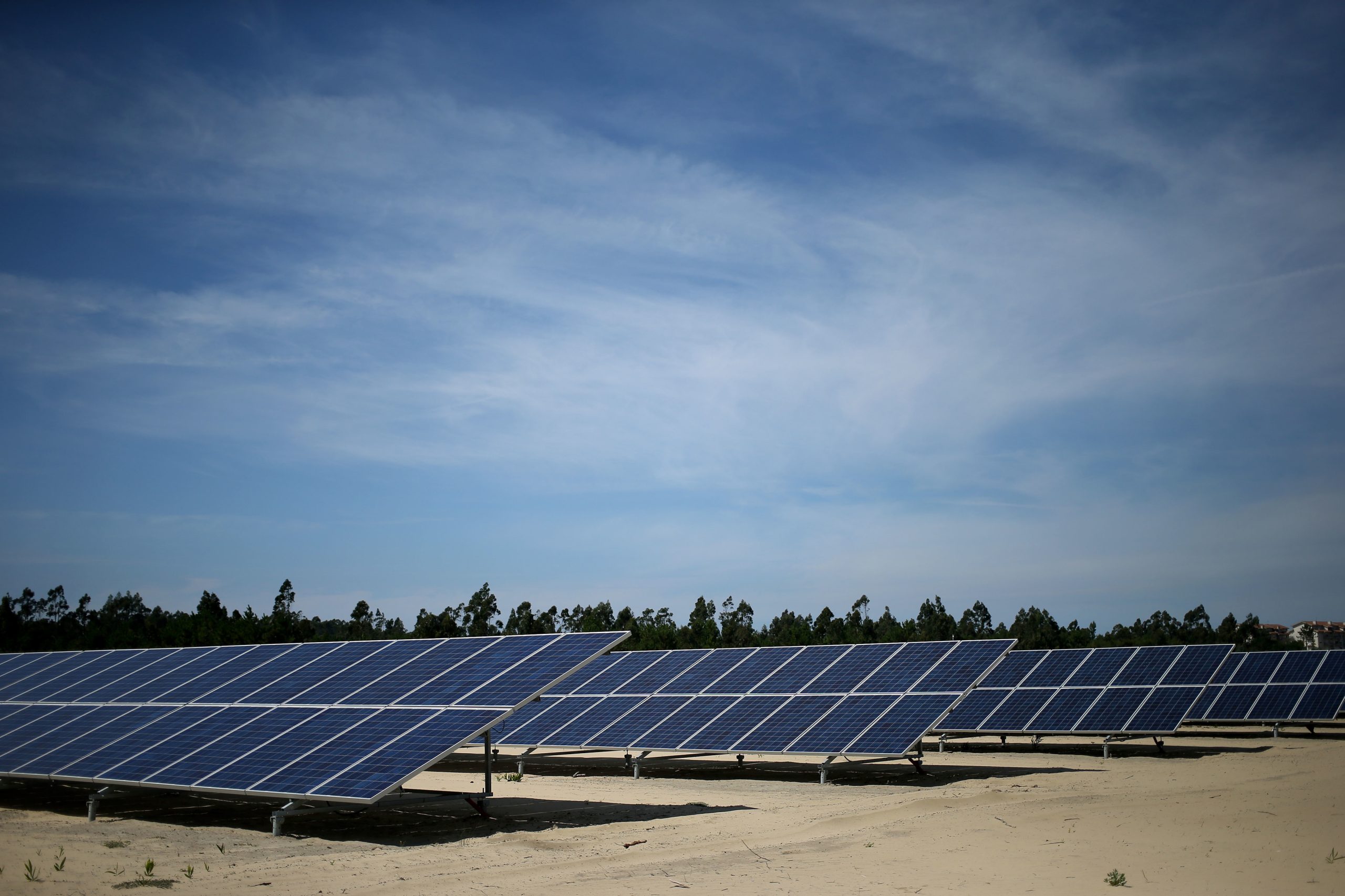 Portugal quer mais do que duplicar produção de eletricidade renovável até 2030