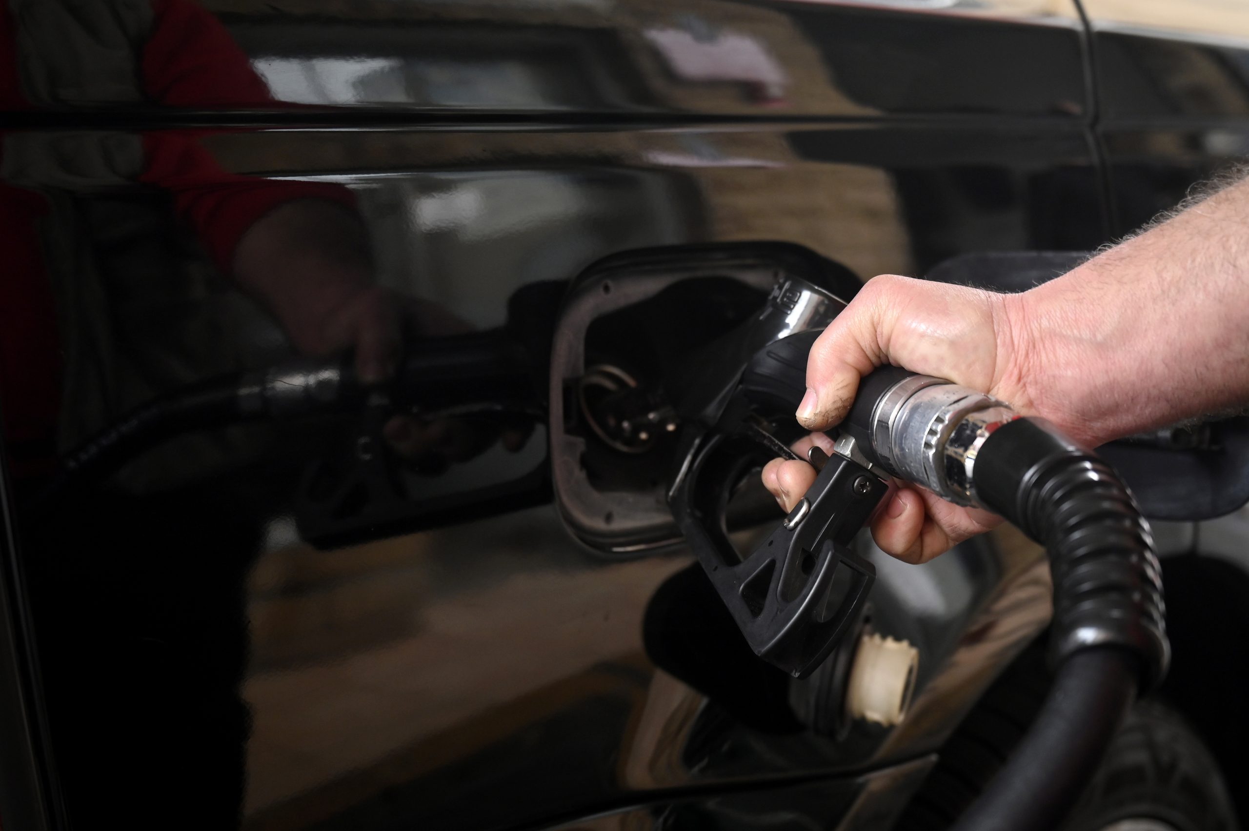 Subida nos combustíveis: preço do gasóleo ultrapassa gasolina pela primeira vez desde 2022