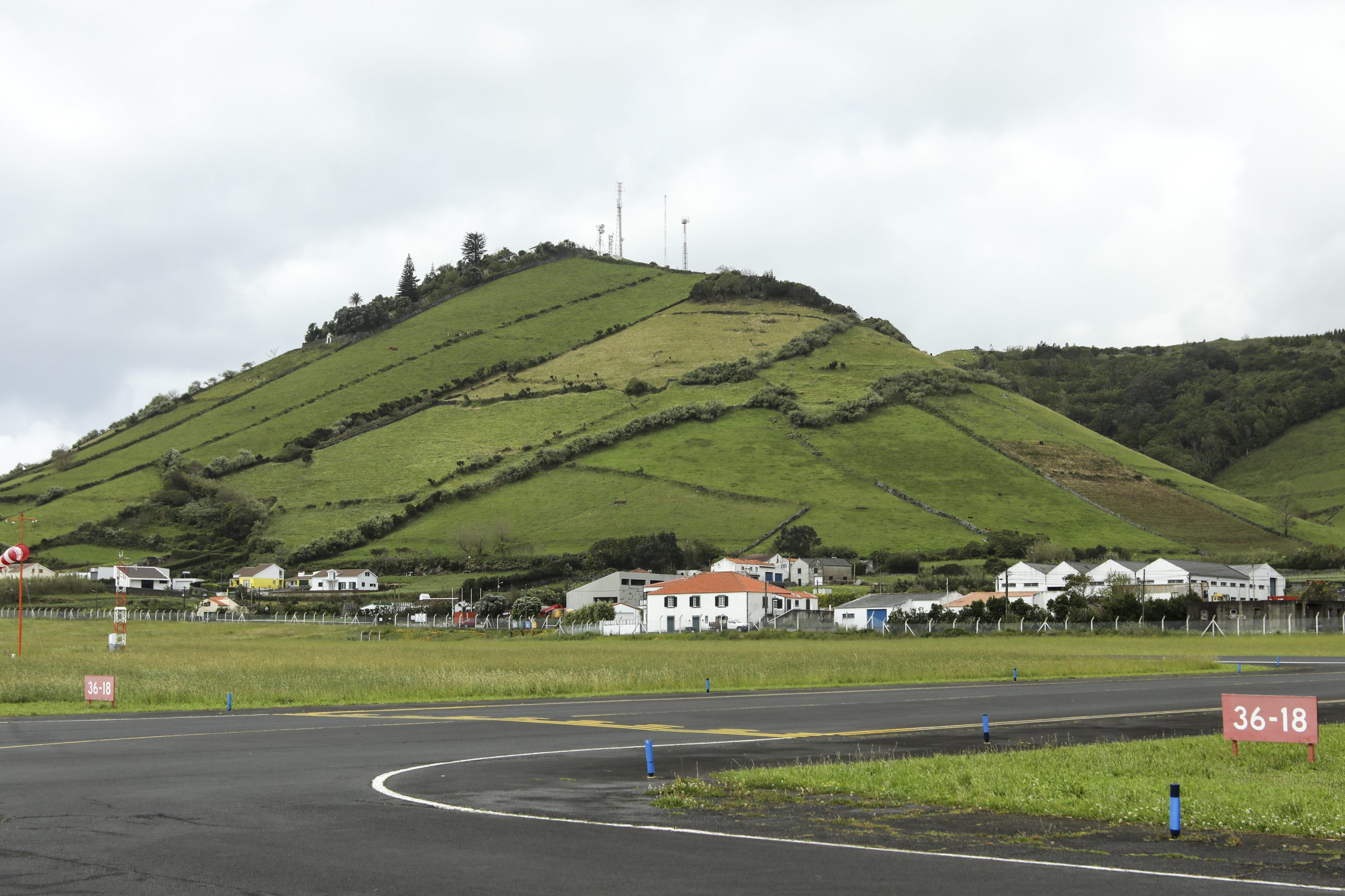 Furacão “Lorenzo”. Santa Cruz das Flores com estragos “bastante avultados”