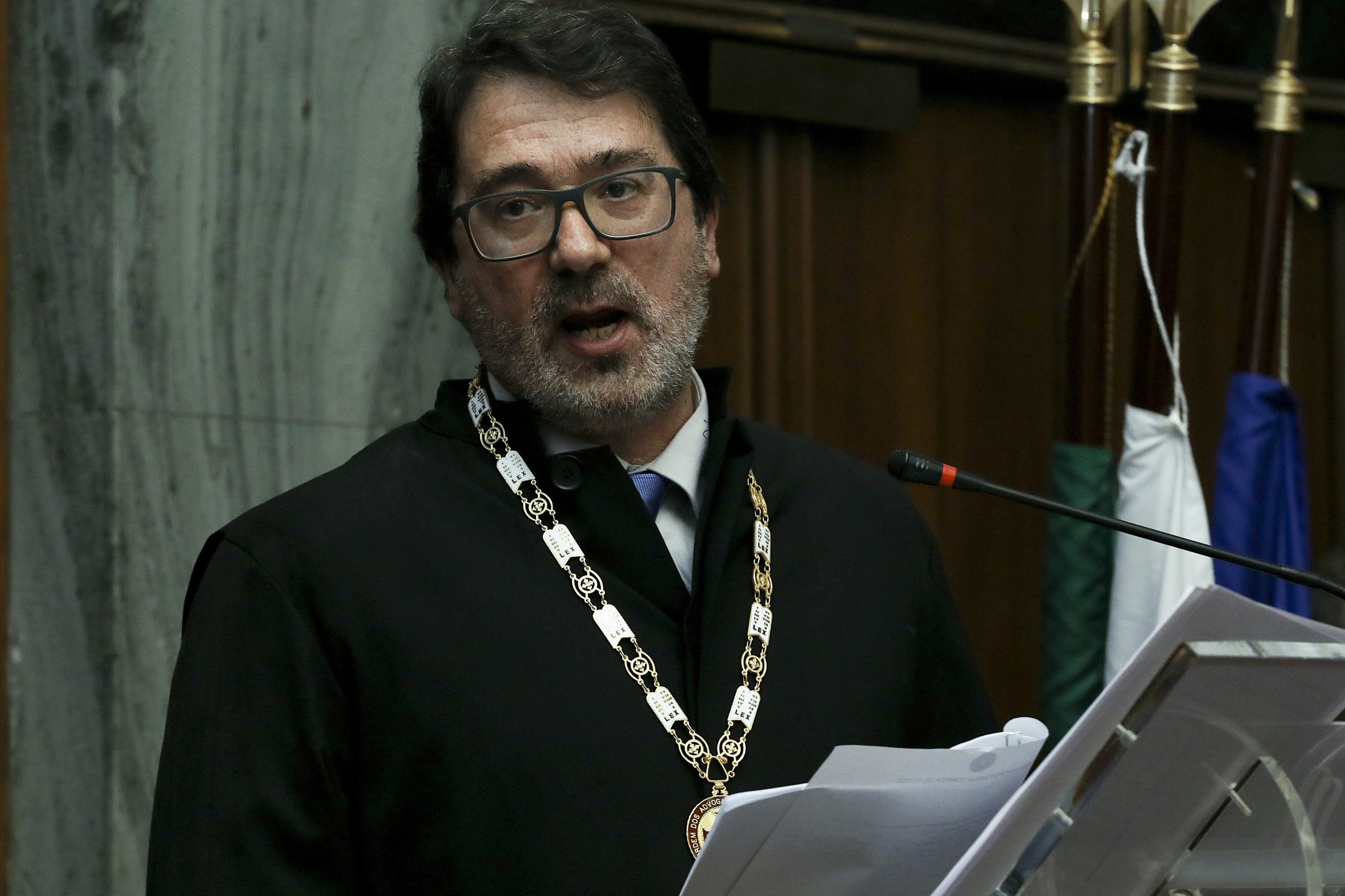 Bastonário dos advogados critica decisões meramente formais do Tribunal Constitucional